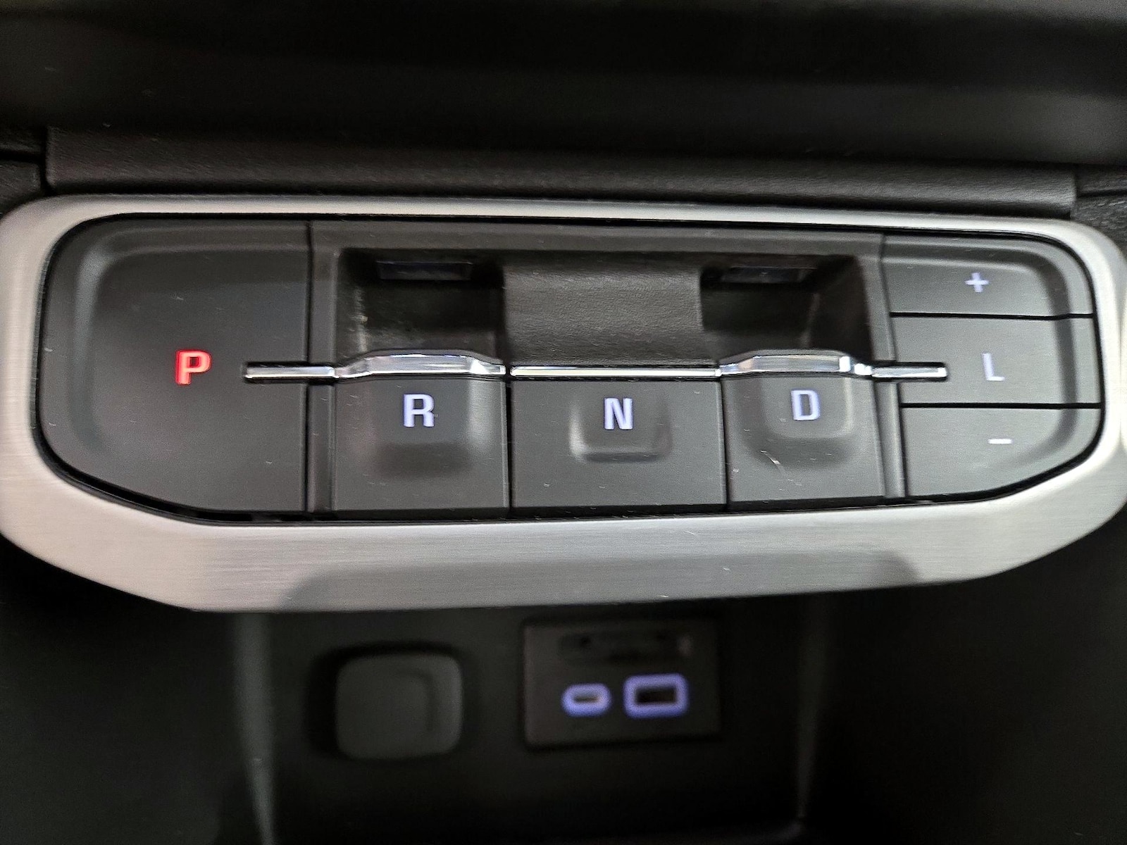 2023 GMC Acadia SLT - Photo 18