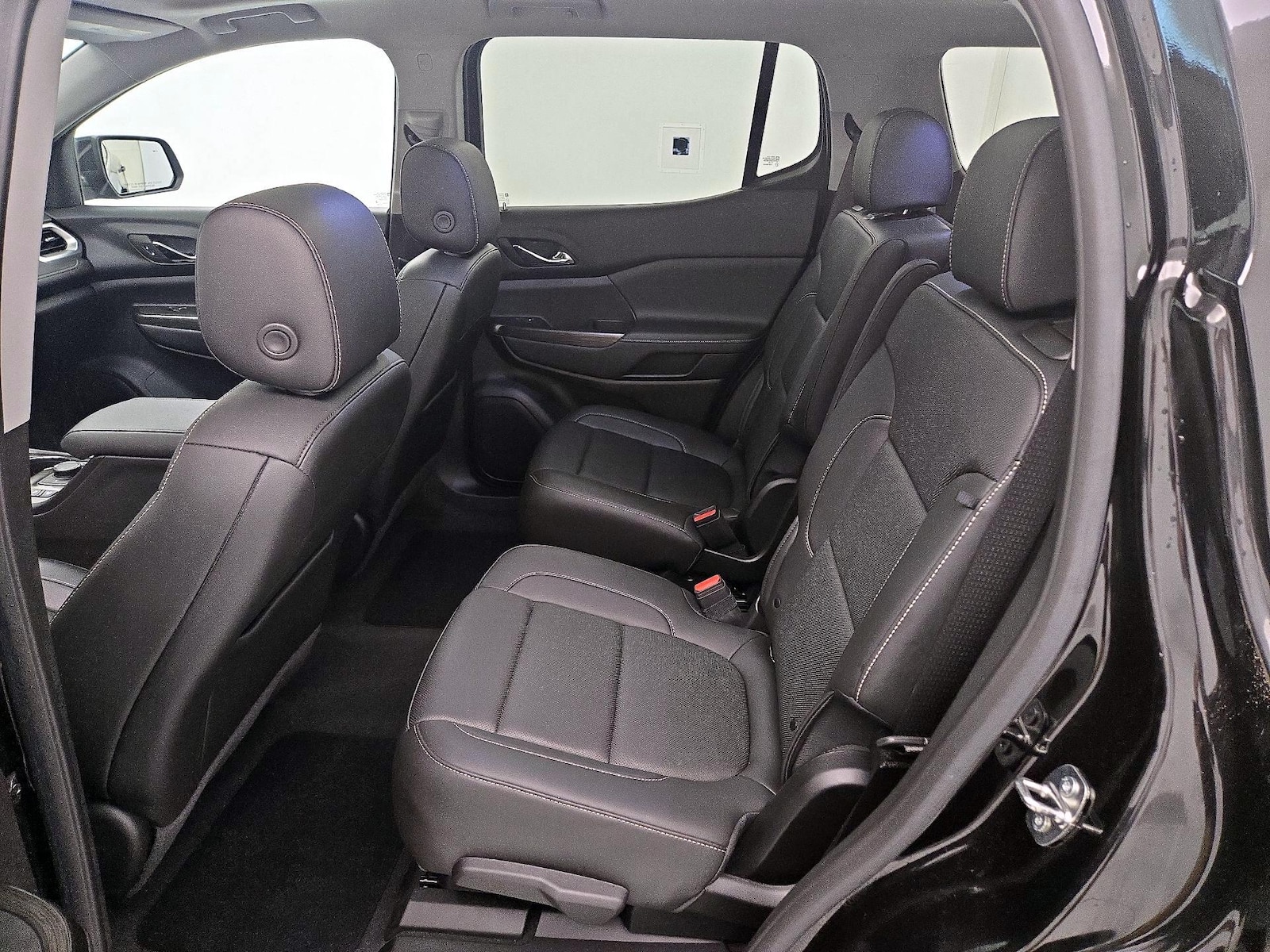 2023 GMC Acadia SLT - Photo 21