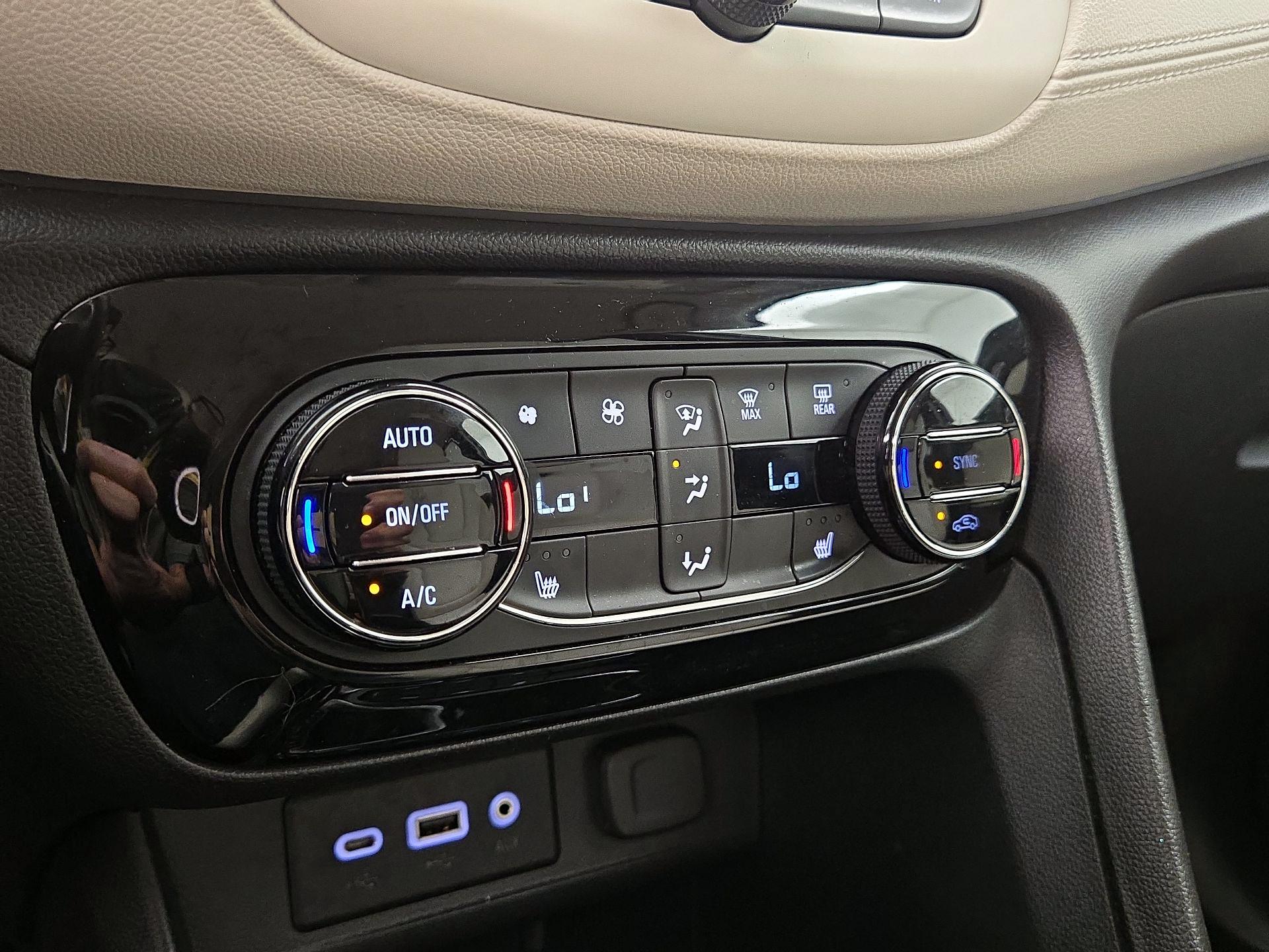 Thumbnail: 2021 Buick Encore GX - 16