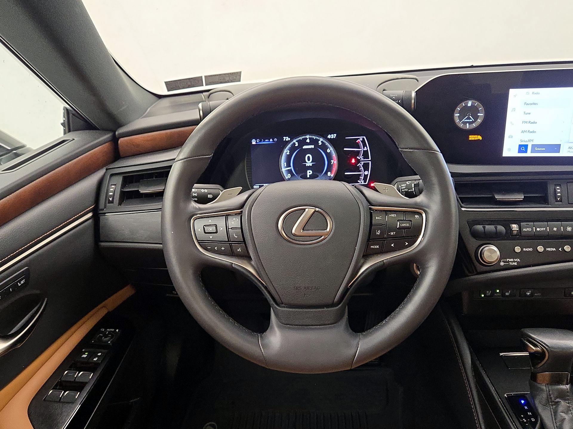 Thumbnail: 2023 Lexus ES - 10