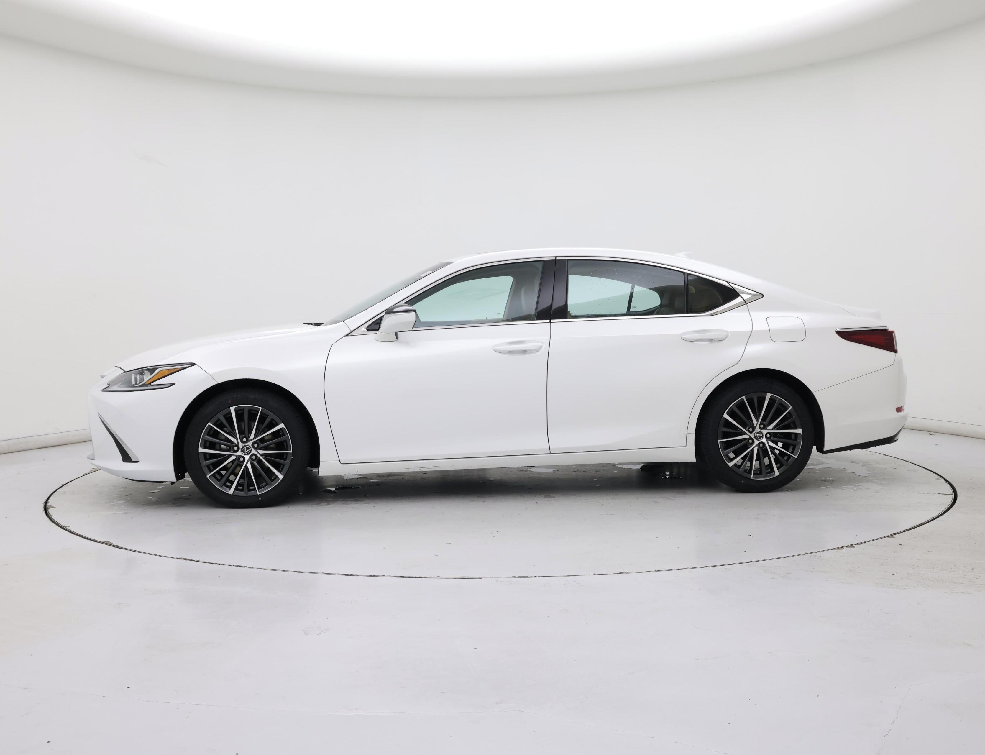 Thumbnail: 2023 Lexus ES - 3