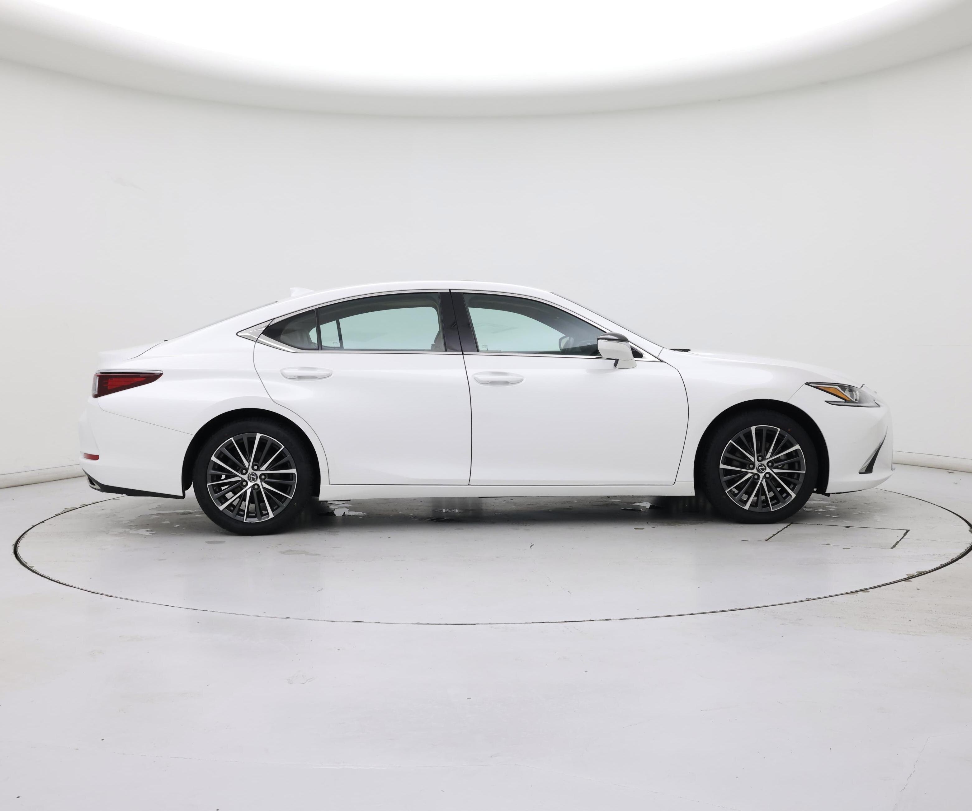 Thumbnail: 2023 Lexus ES - 7