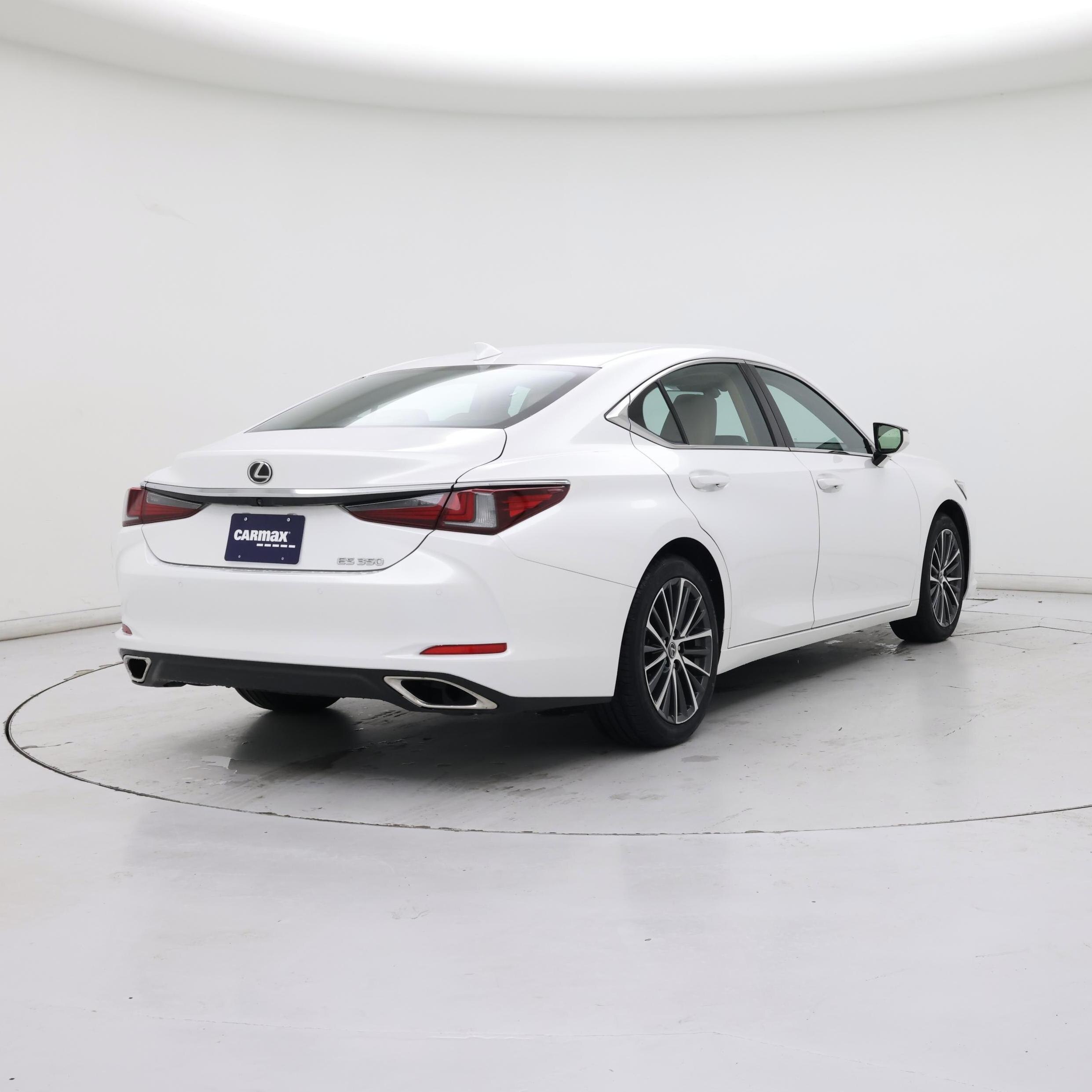 Thumbnail: 2023 Lexus ES - 8