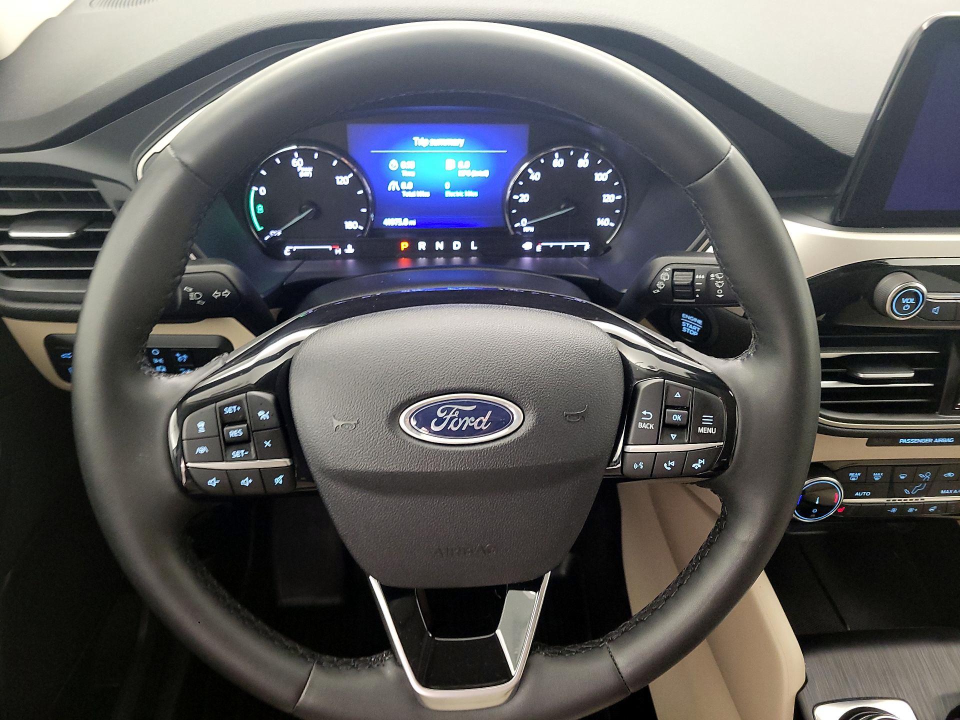 Thumbnail: 2022 Ford Escape - 10