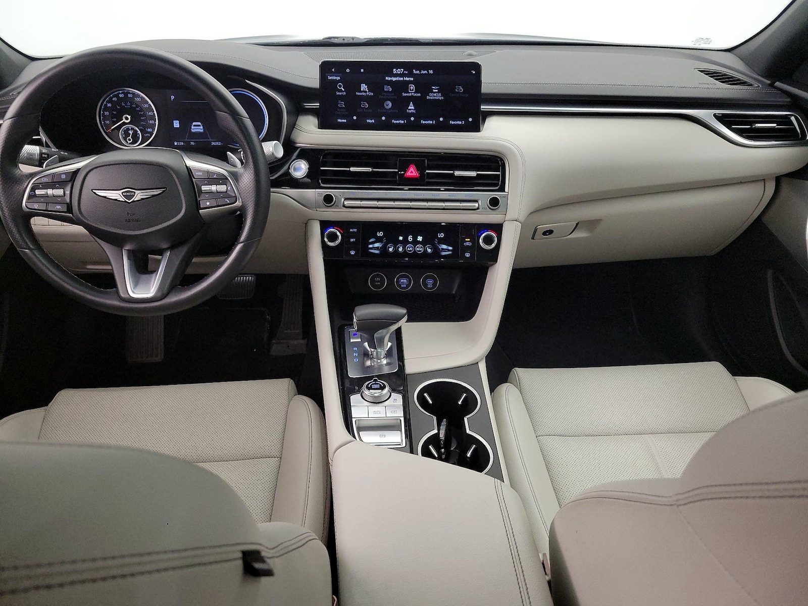 2025 GENESIS G70 Standard - Photo 10