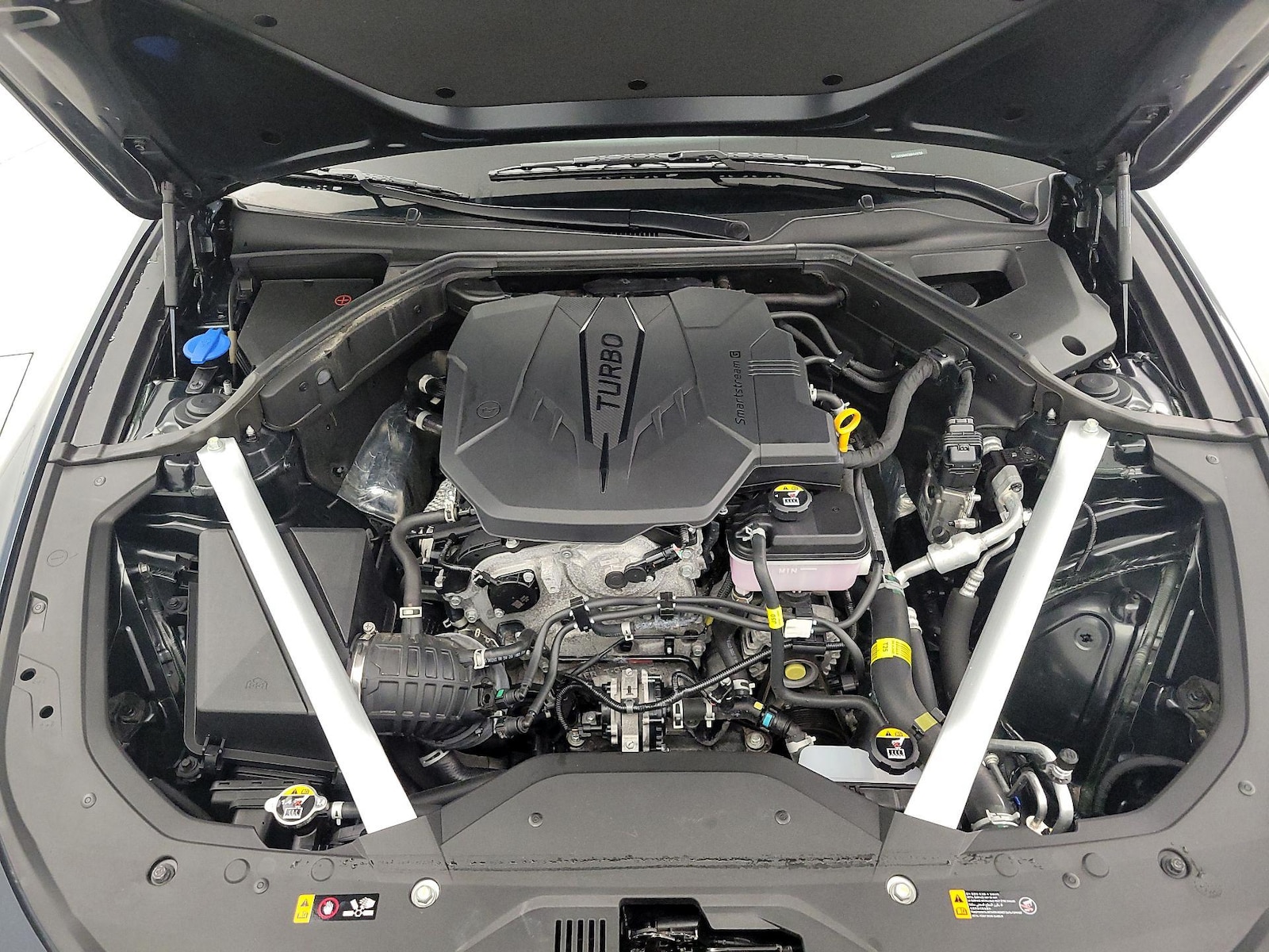 2025 GENESIS G70 Standard - Photo 23