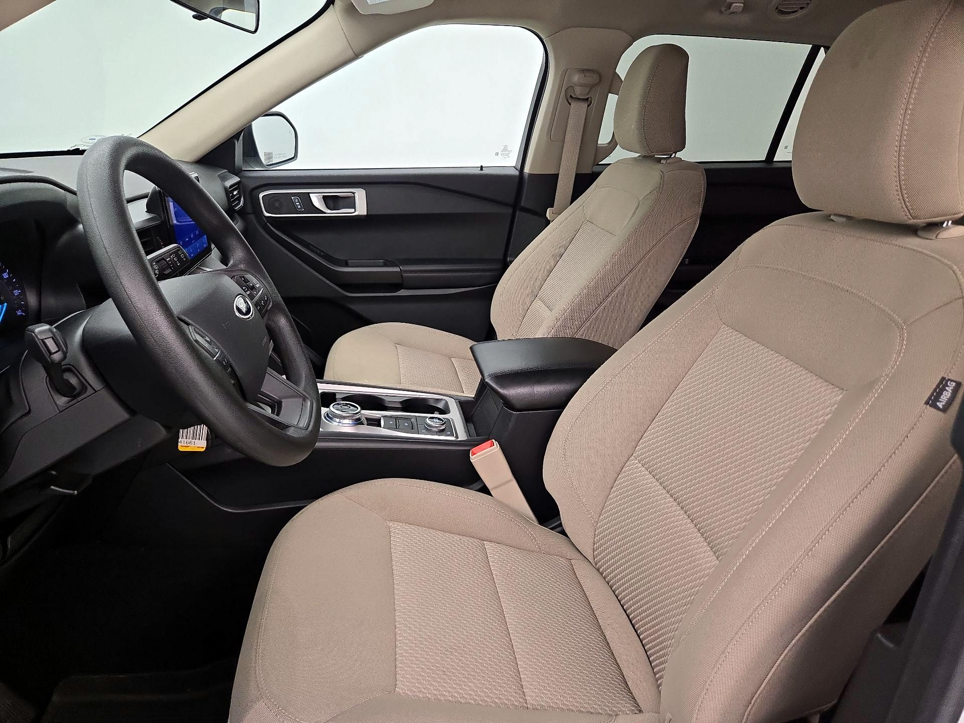 Thumbnail: 2021 Ford Explorer - 11