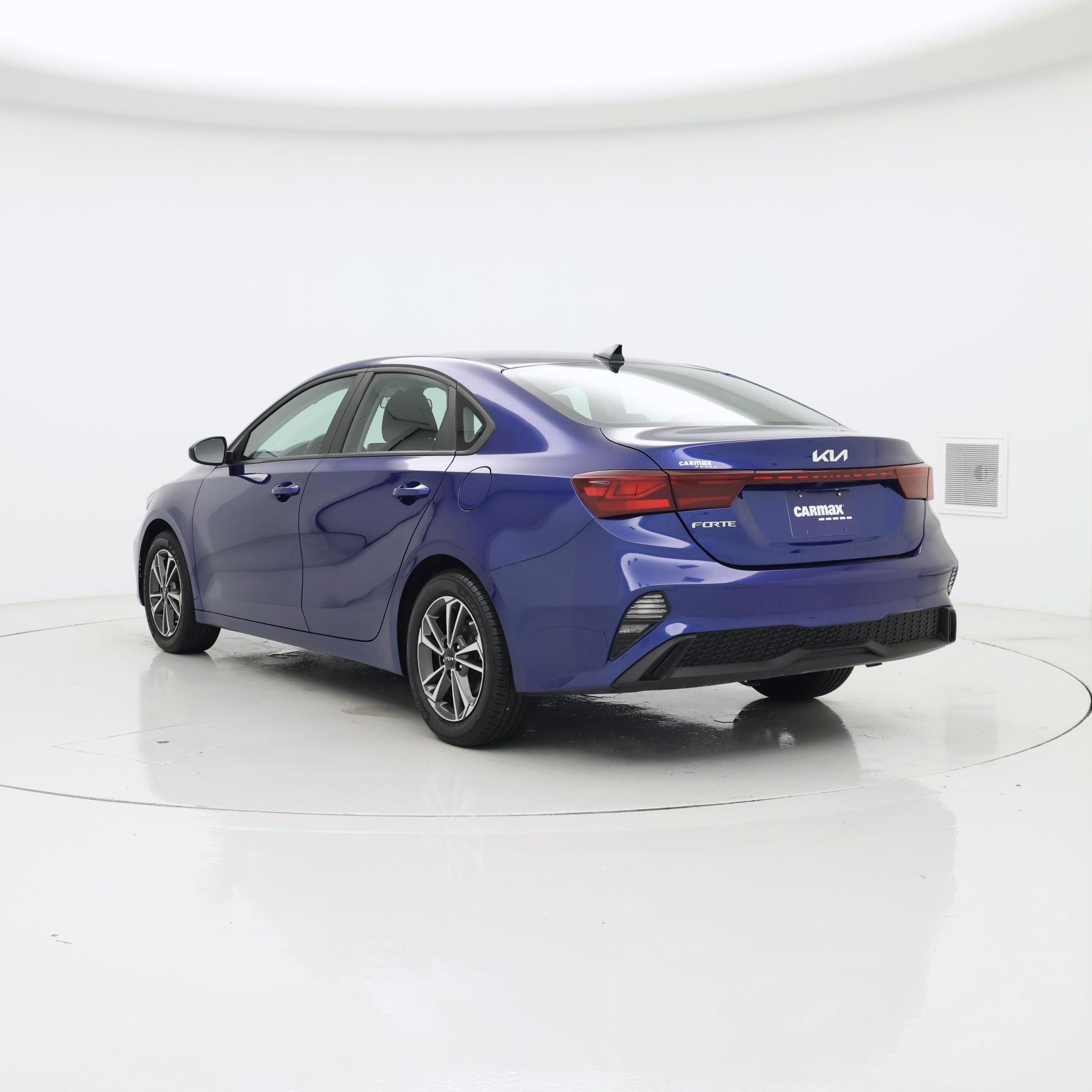 Thumbnail: 2023 Kia Forte - 2