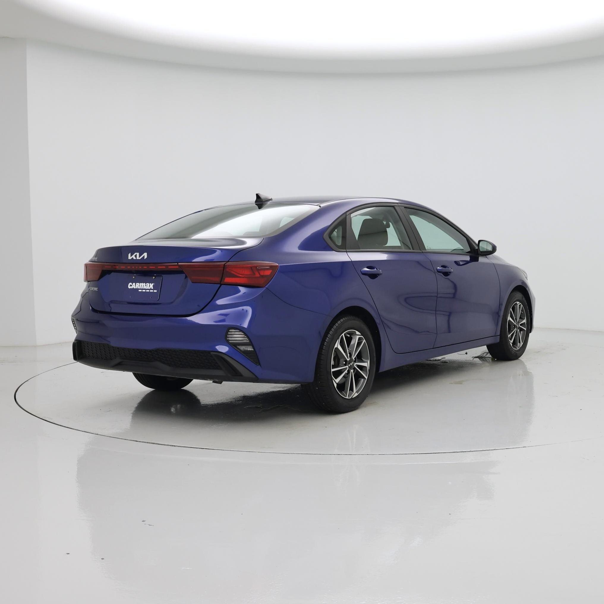 Thumbnail: 2023 Kia Forte - 8