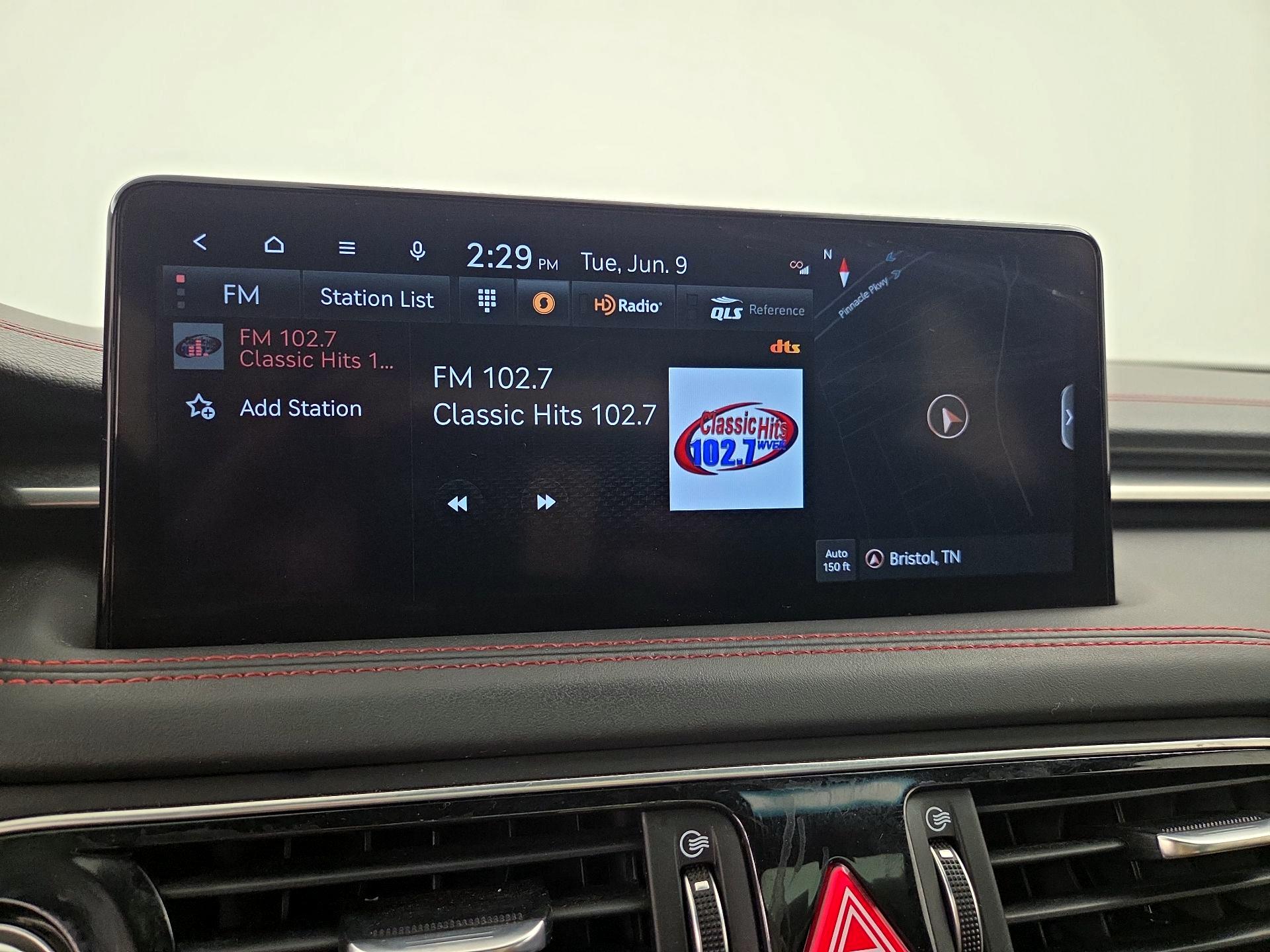 Thumbnail: 2023 Genesis G70 - 16