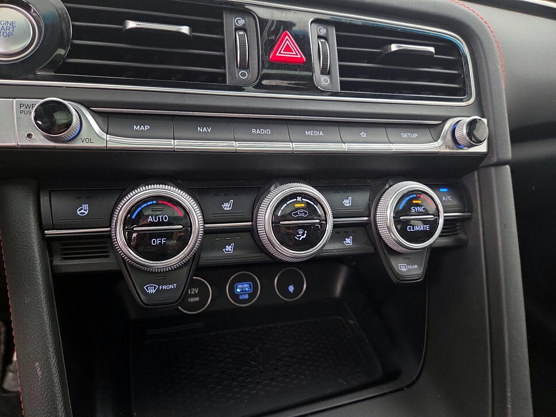 Thumbnail: 2023 Genesis G70 - 17