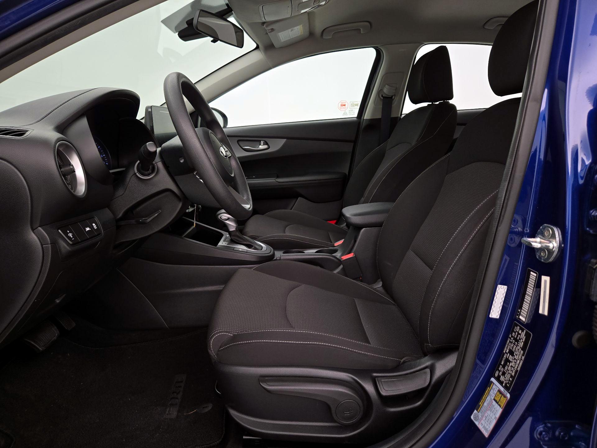 Thumbnail: 2021 Kia Forte - 11