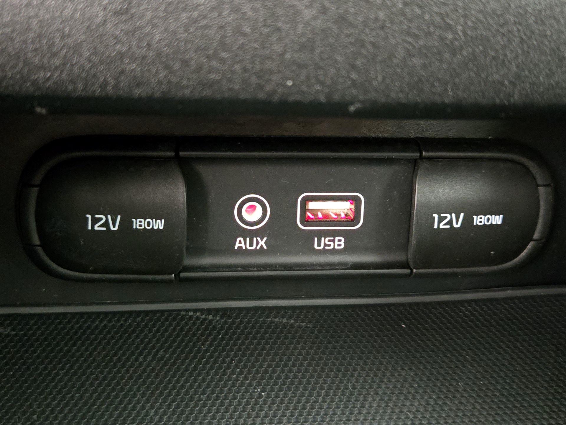 Thumbnail: 2021 Kia Forte - 18
