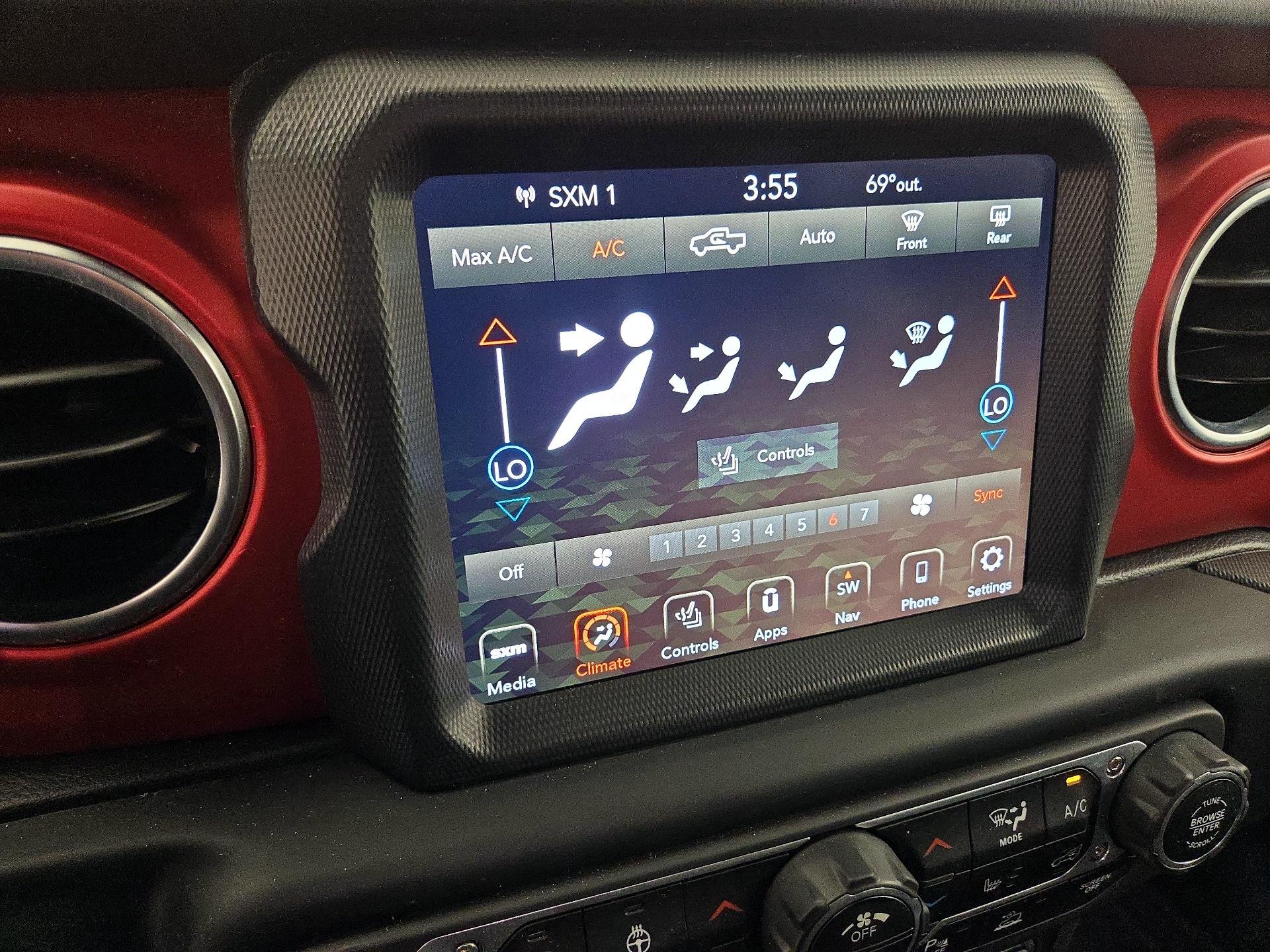 Thumbnail: 2021 Jeep Gladiator - 17
