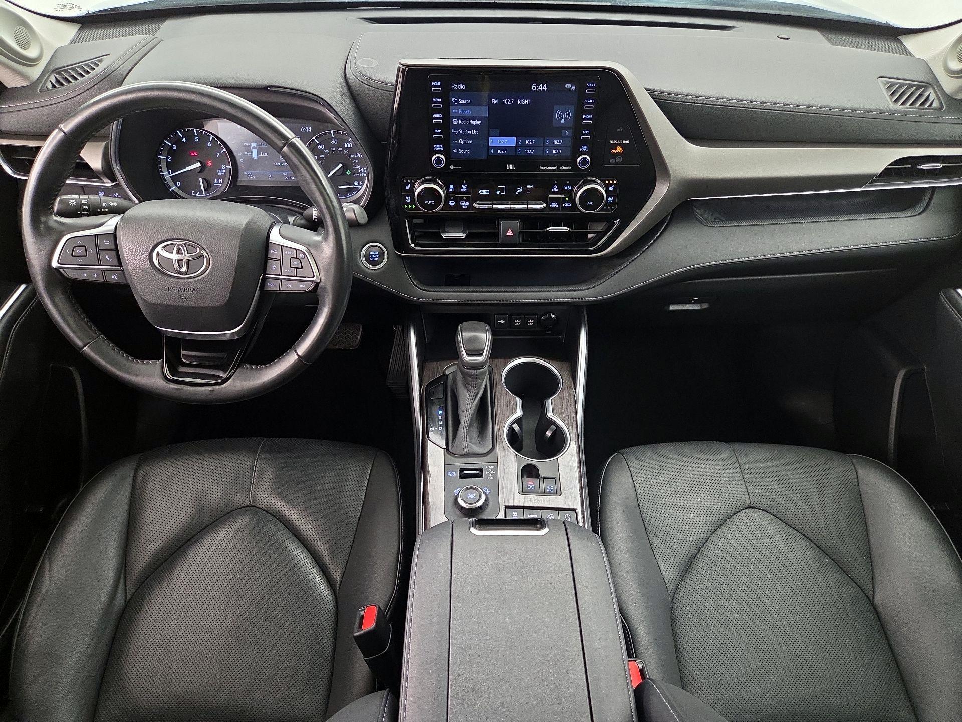 Thumbnail: 2020 Toyota Highlander - 9