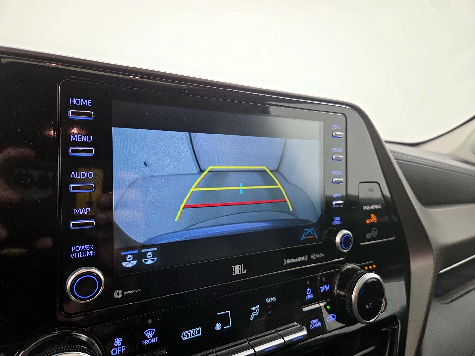 Thumbnail: 2020 Toyota Highlander - 15