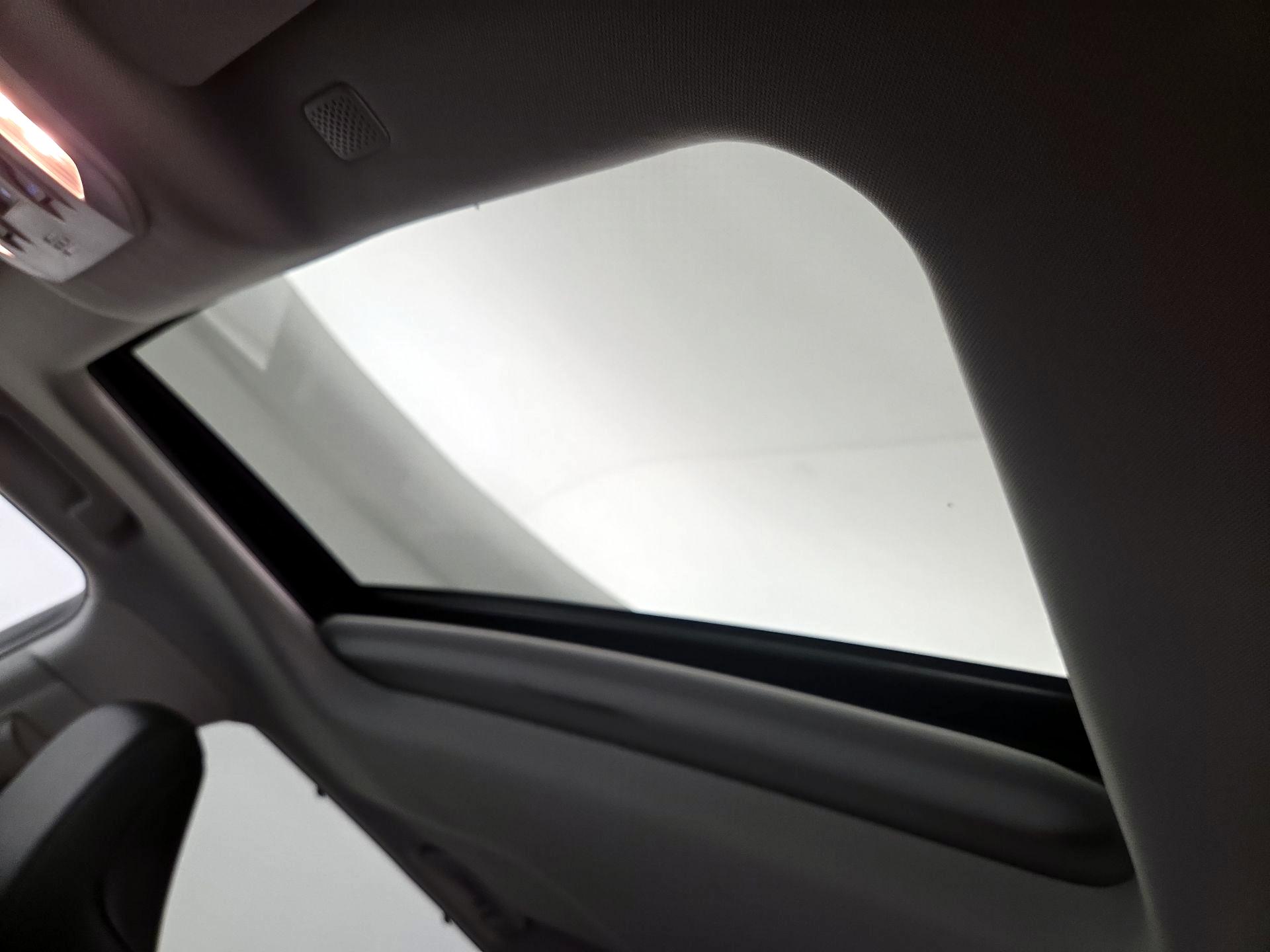 Thumbnail: 2020 Toyota Highlander - 20