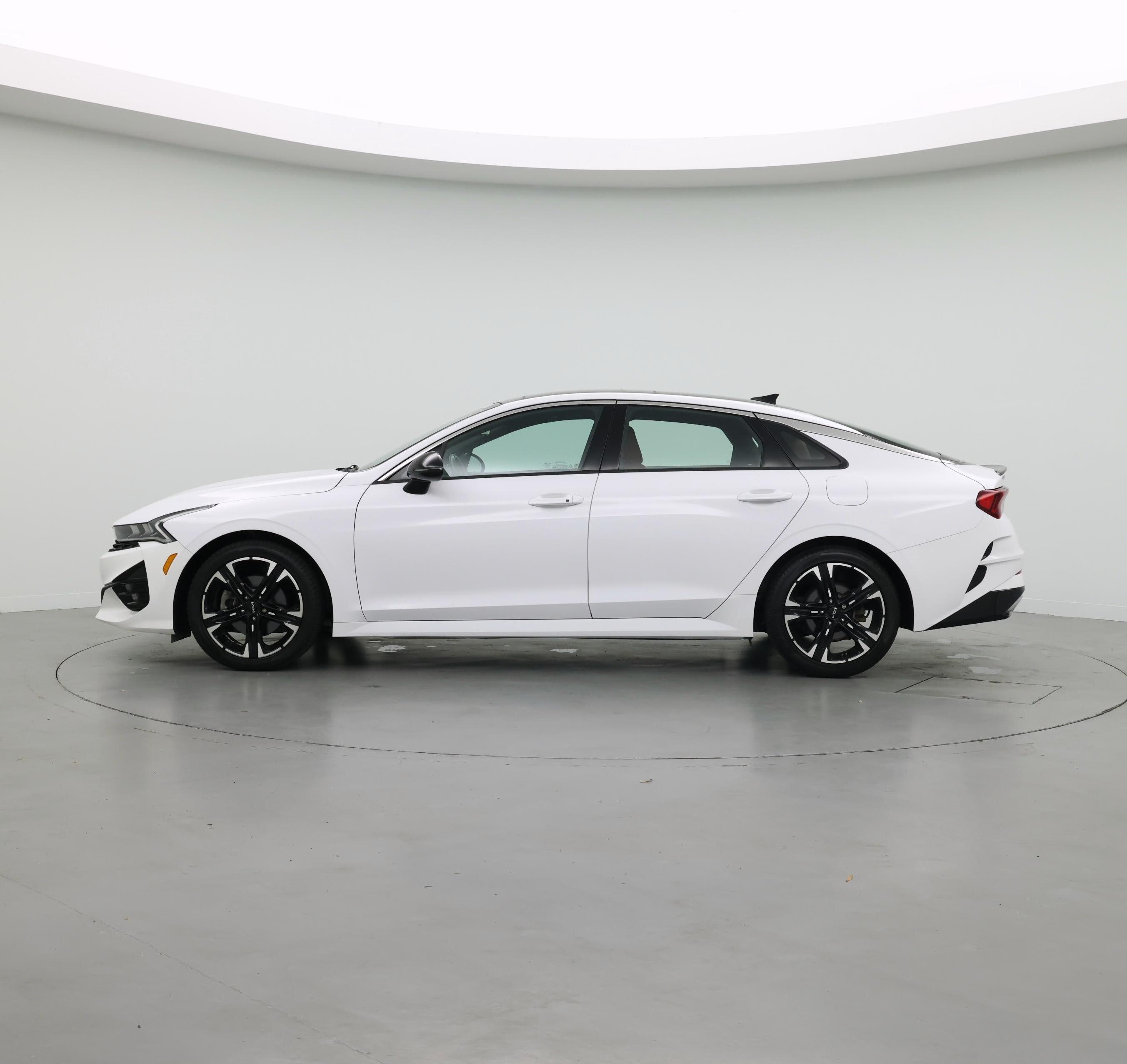 Thumbnail: 2022 Kia K5 - 3