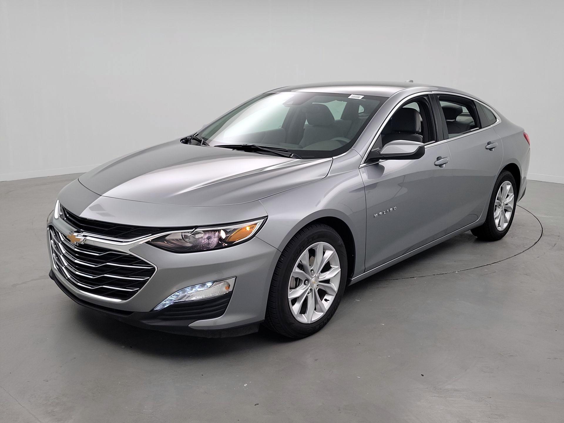 Thumbnail: 2023 Chevrolet Malibu - 3