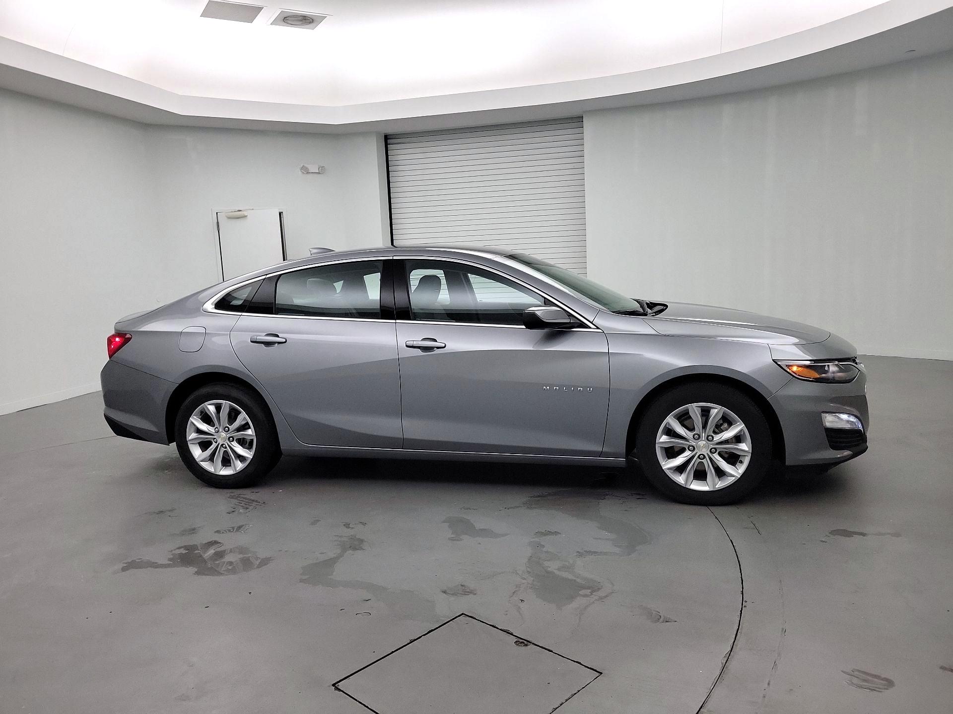 Thumbnail: 2023 Chevrolet Malibu - 4