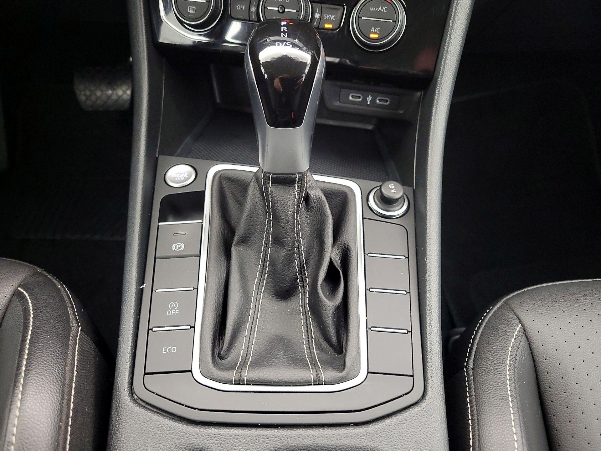 Thumbnail: 2024 Volkswagen Jetta - 17