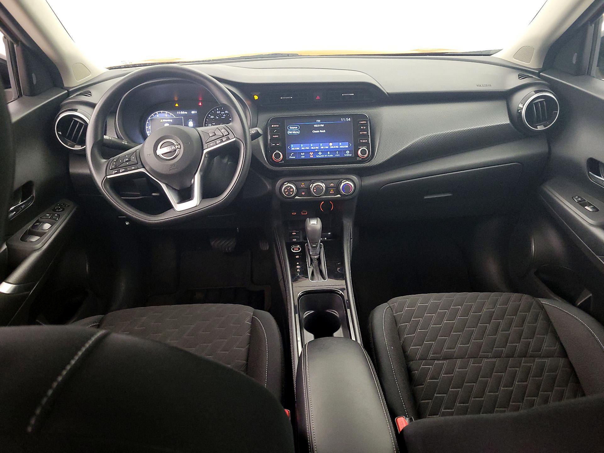 Thumbnail: 2023 Nissan Kicks - 9