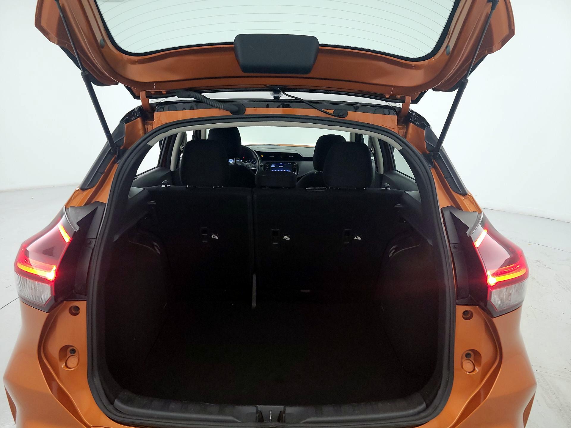 Thumbnail: 2023 Nissan Kicks - 20