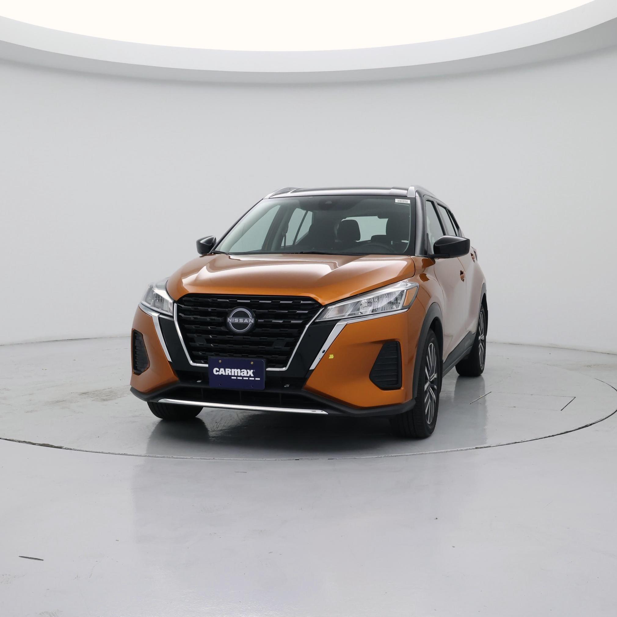 Thumbnail: 2023 Nissan Kicks - 4