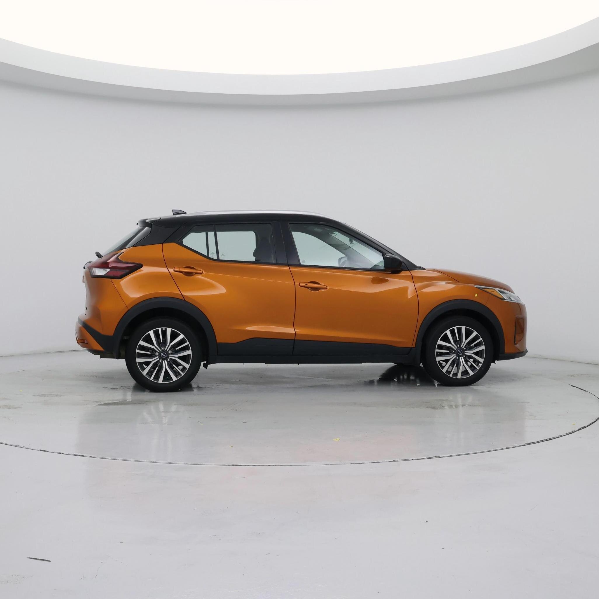 Thumbnail: 2023 Nissan Kicks - 7