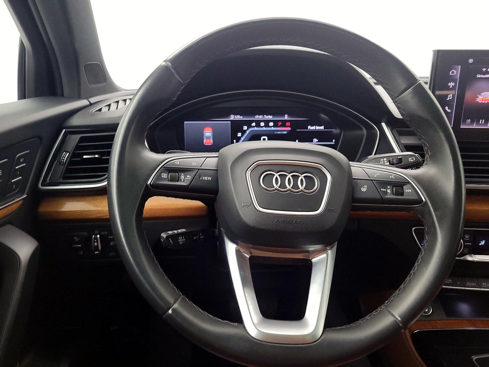 Thumbnail: 2023 Audi Q5 - 10