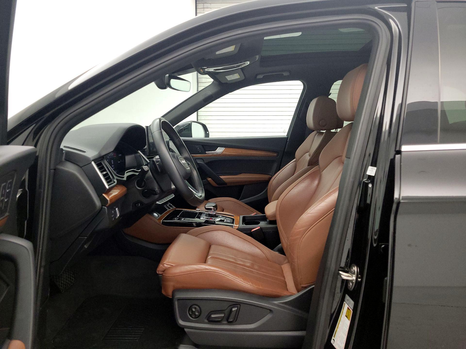 Thumbnail: 2023 Audi Q5 - 11