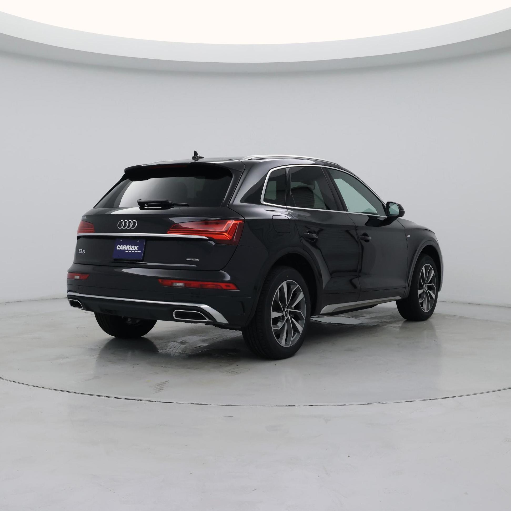 Thumbnail: 2023 Audi Q5 - 8