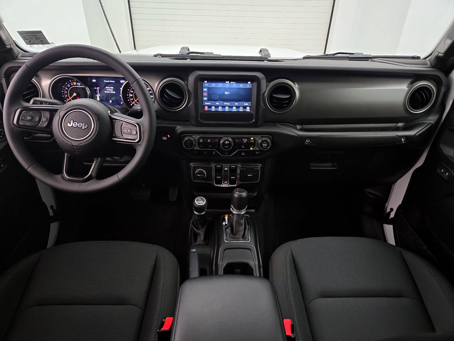 Thumbnail: 2023 Jeep Gladiator - 9