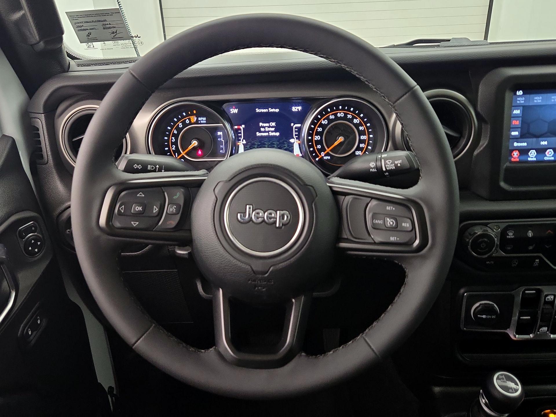 Thumbnail: 2023 Jeep Gladiator - 10