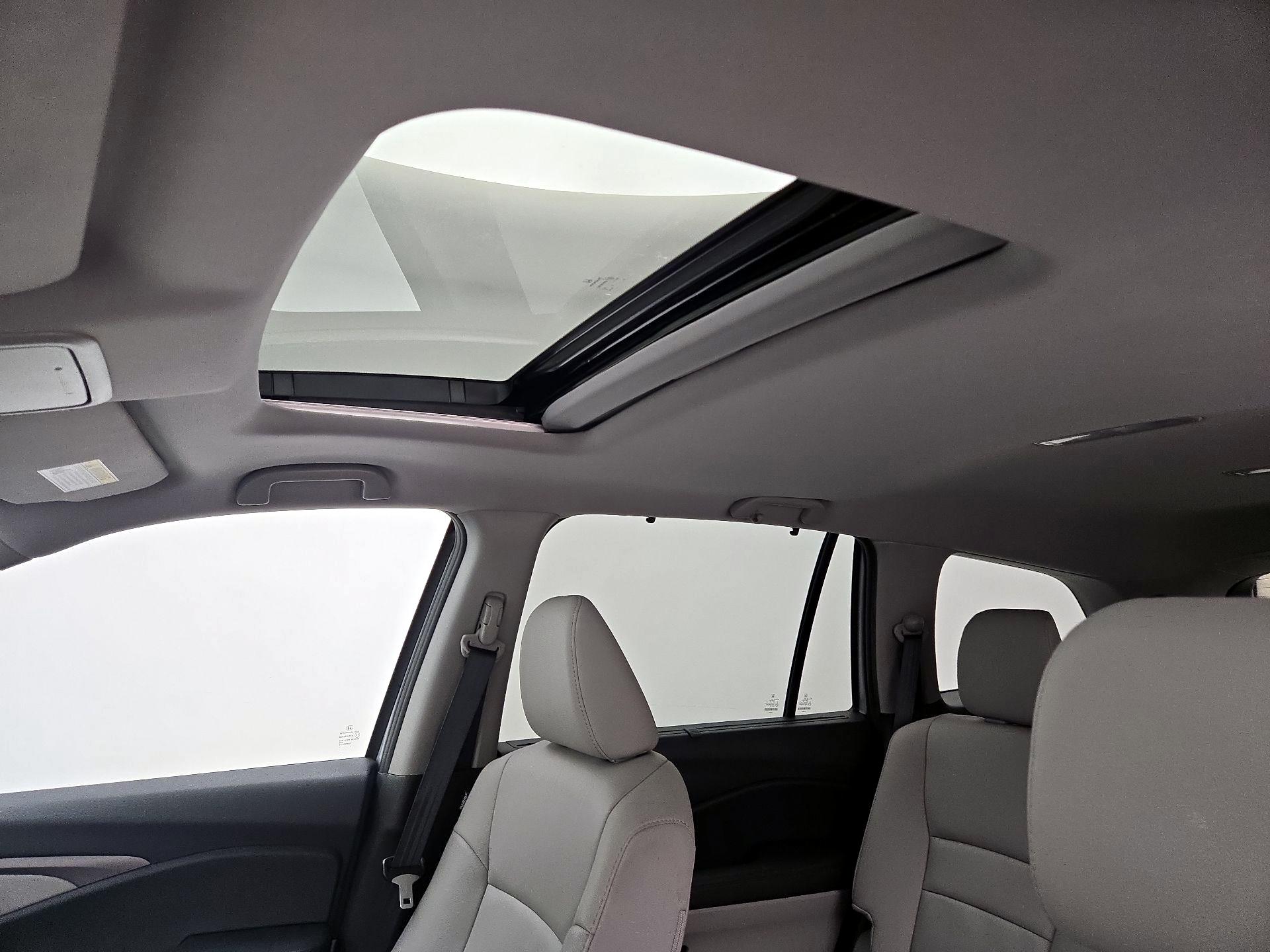 Thumbnail: 2020 Honda Pilot - 19