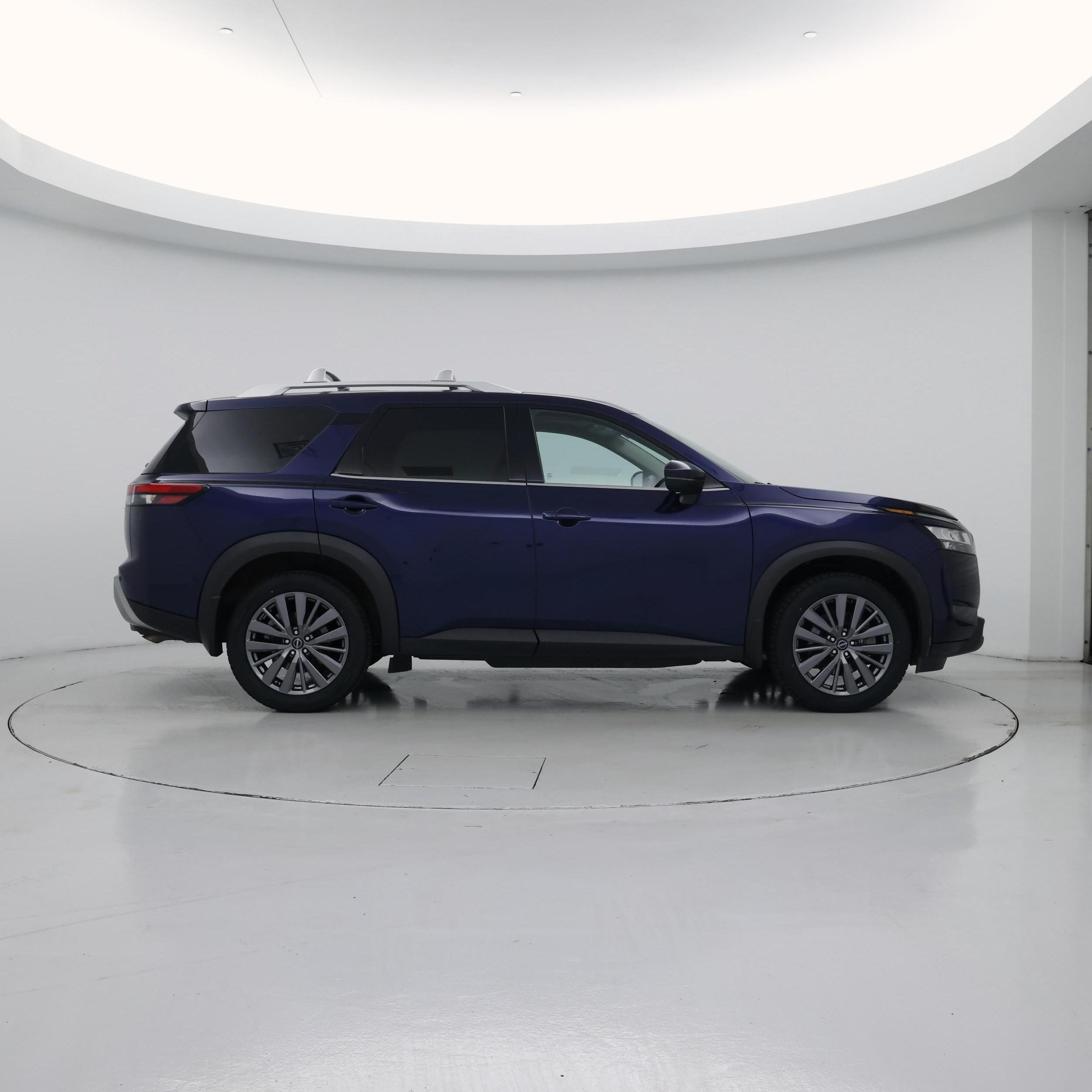 Thumbnail: 2023 Nissan Pathfinder - 7