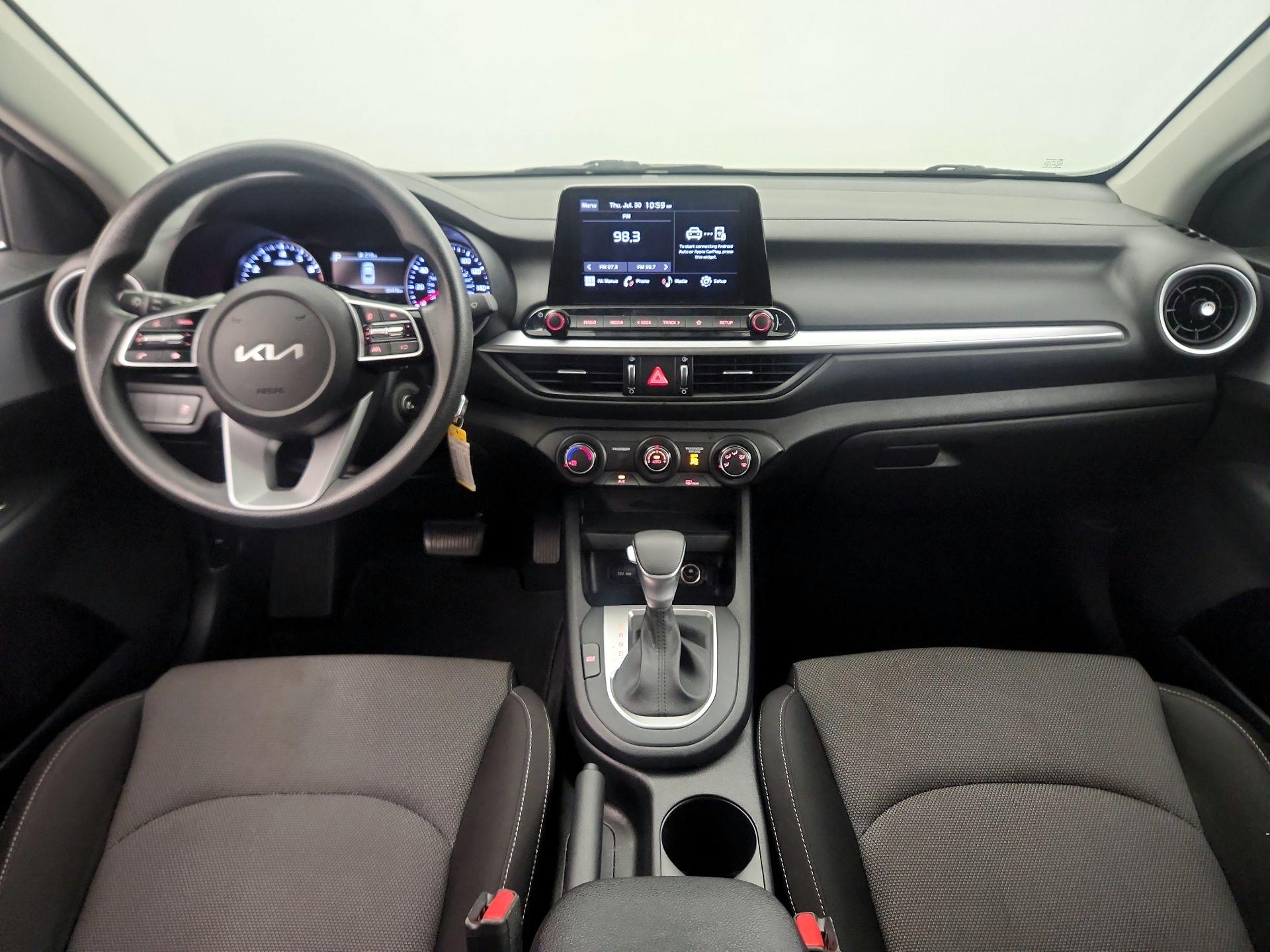 Thumbnail: 2023 Kia Forte - 9