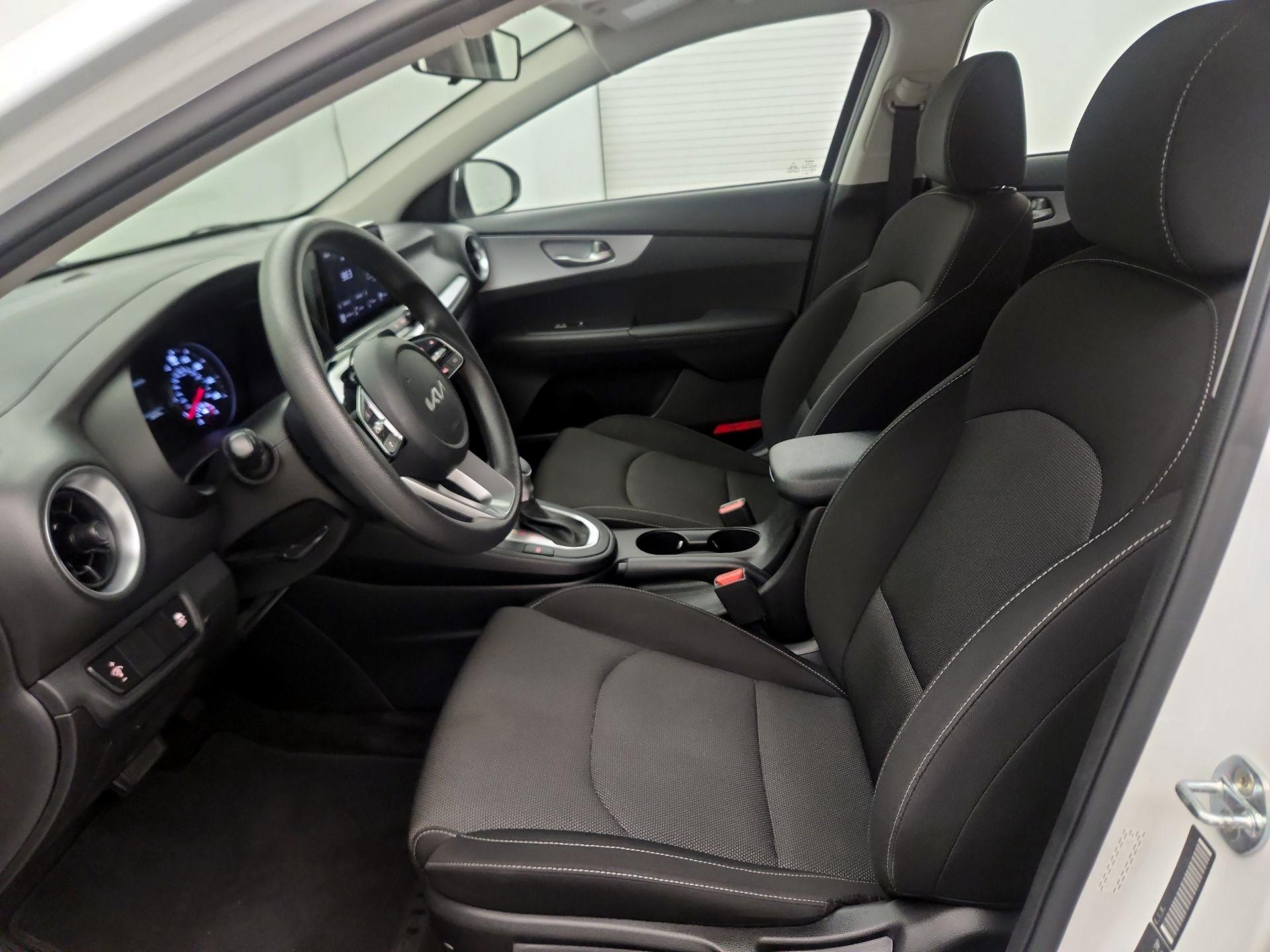 Thumbnail: 2023 Kia Forte - 11