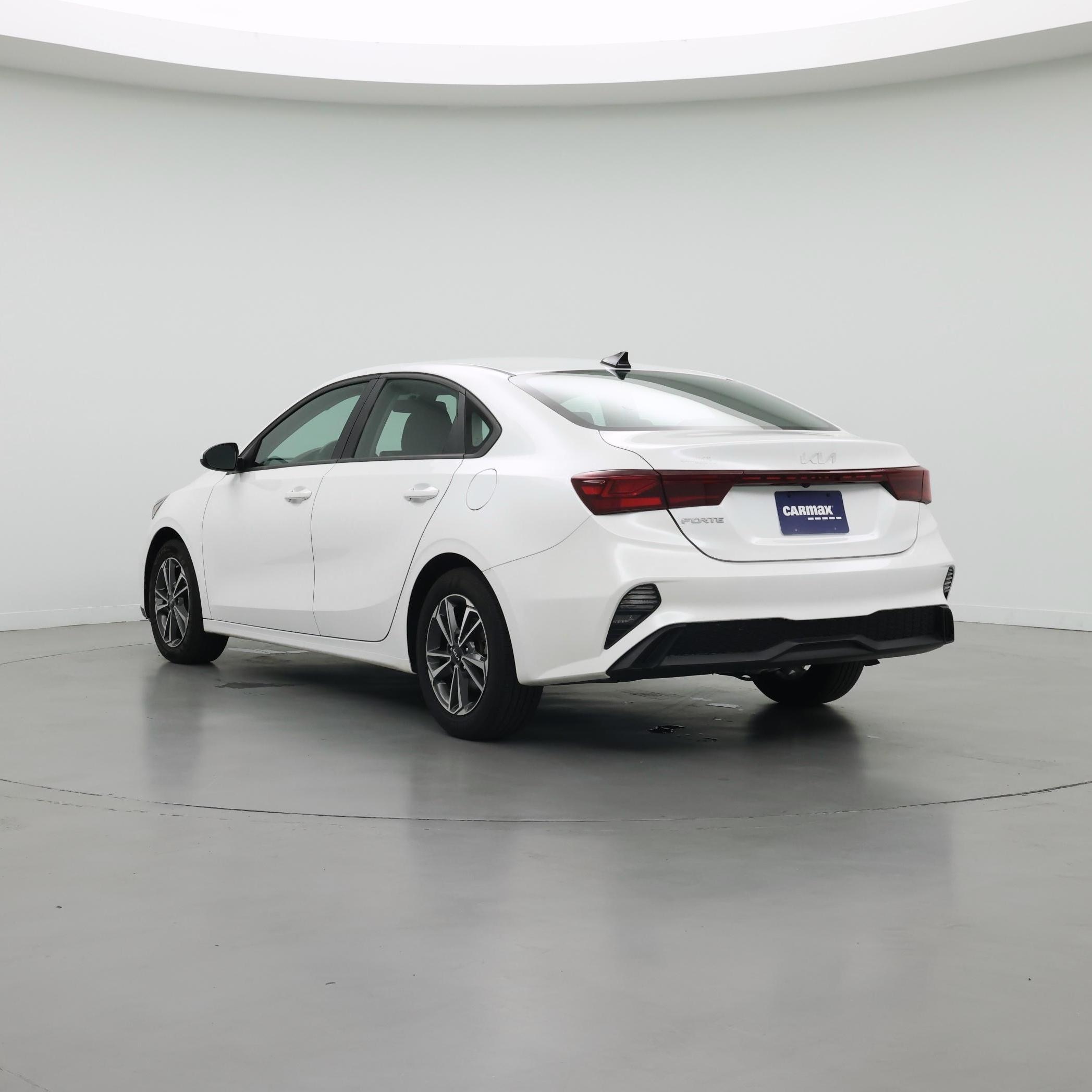 Thumbnail: 2023 Kia Forte - 2