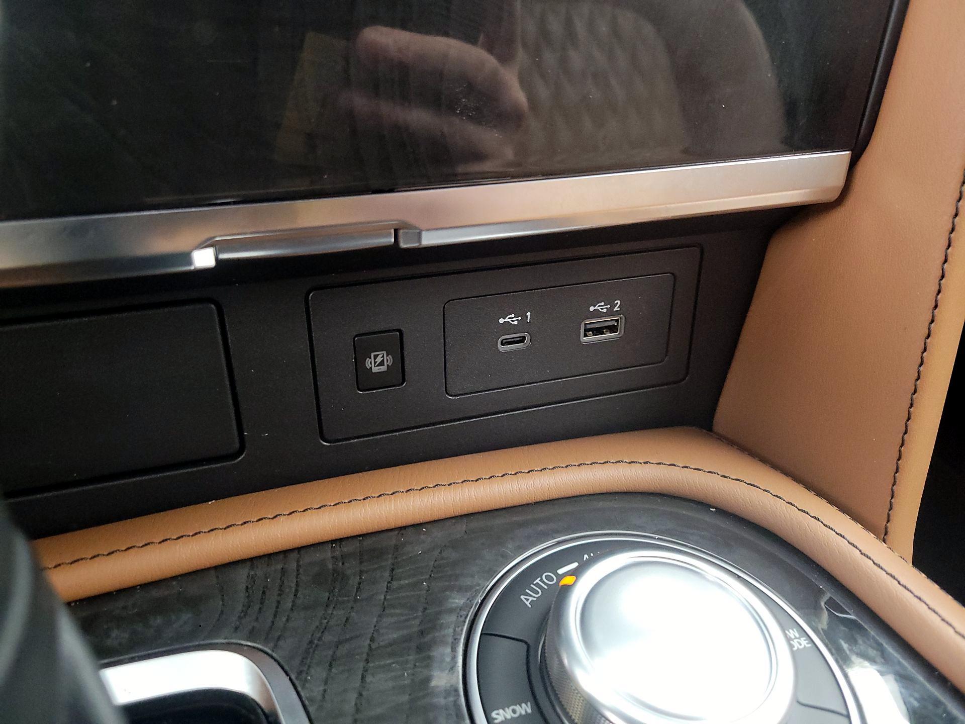 Thumbnail: 2024 INFINITI QX80 - 19