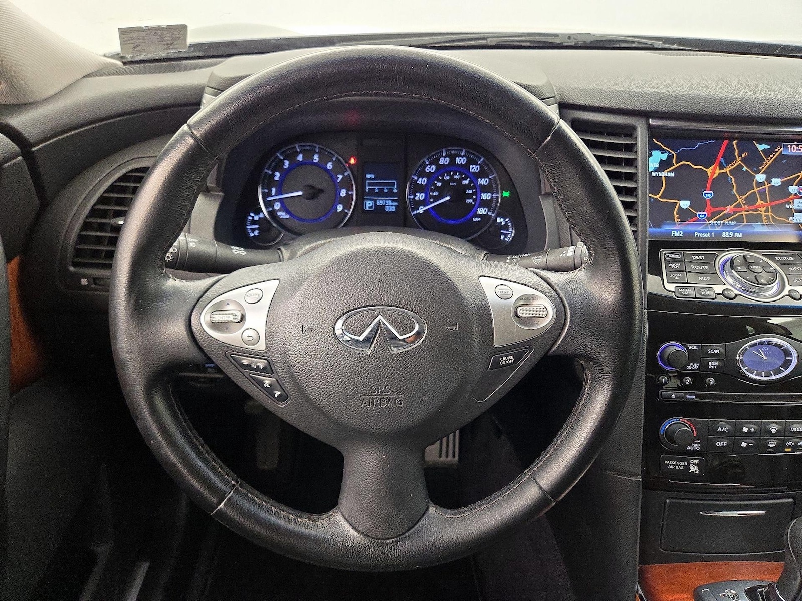 2015 INFINITI QX70 Base - Photo 11