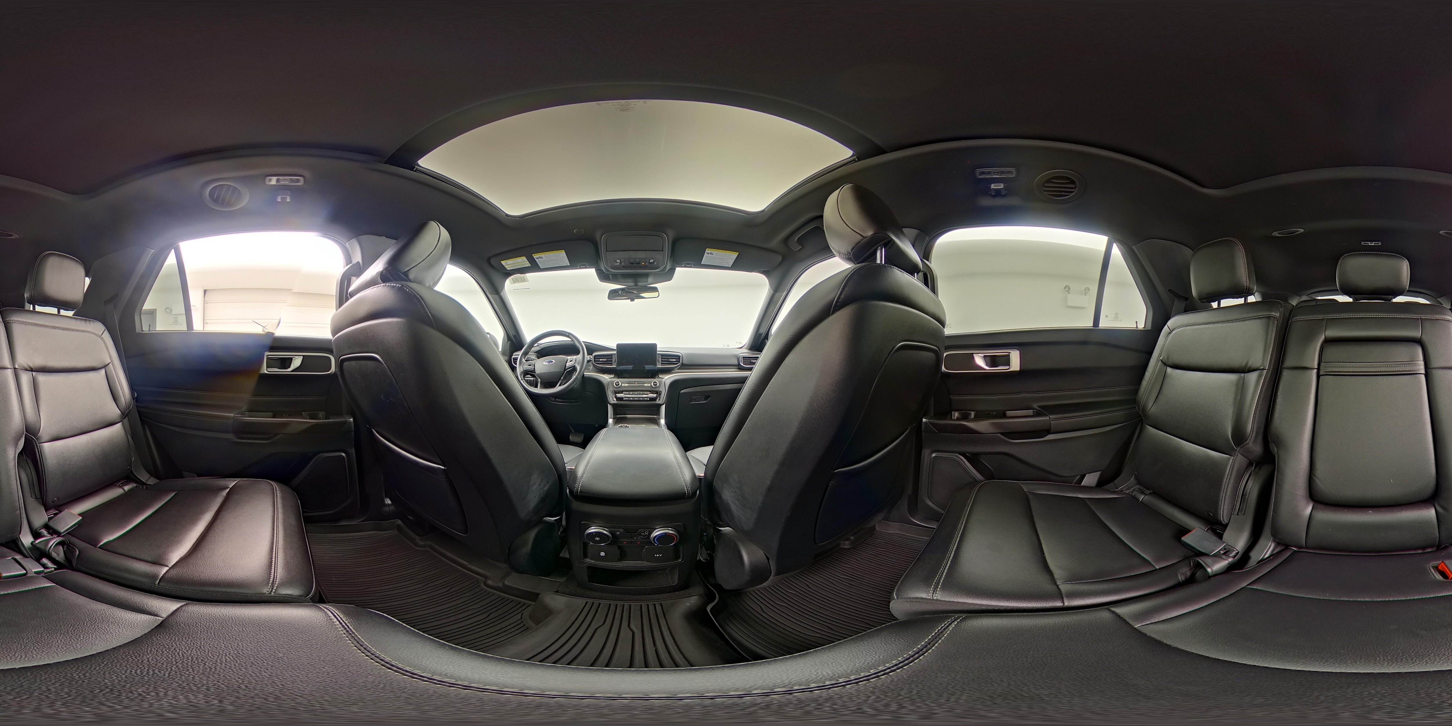 2020 Ford Explorer XLT - Photo 29