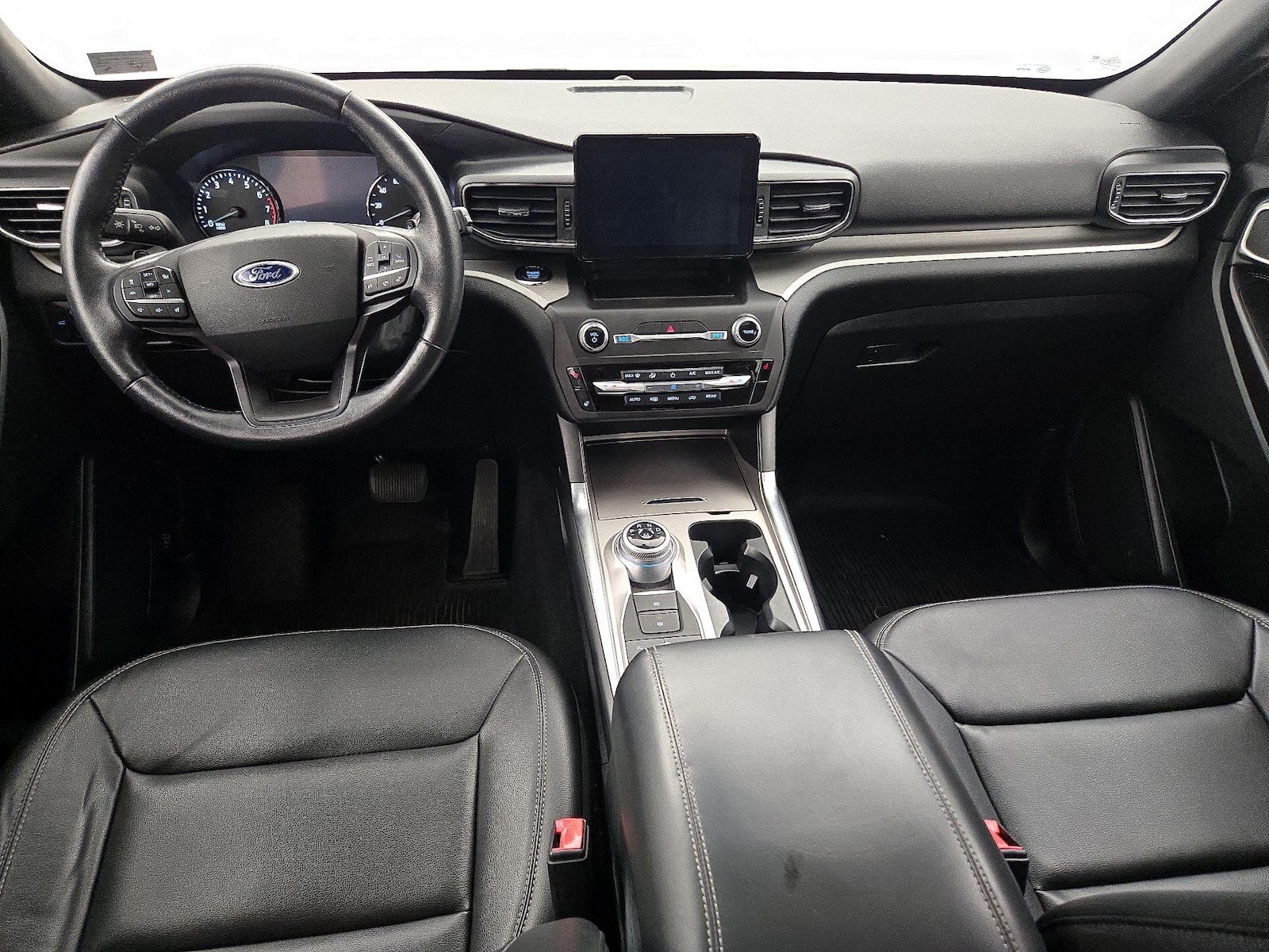 2020 Ford Explorer XLT - Photo 10
