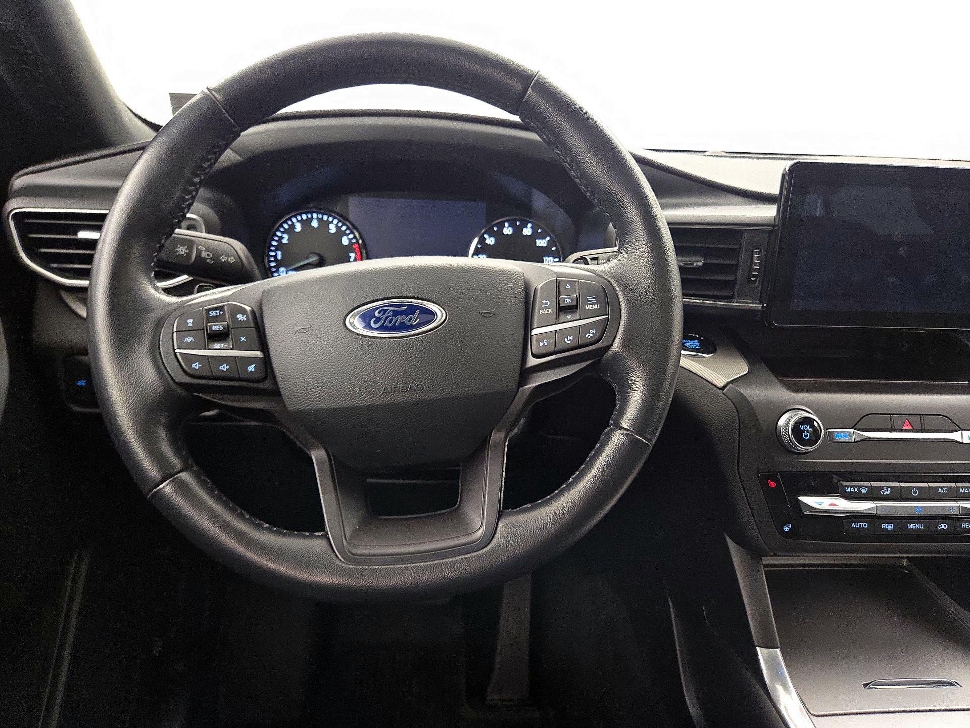 Thumbnail: 2020 Ford Explorer - 10