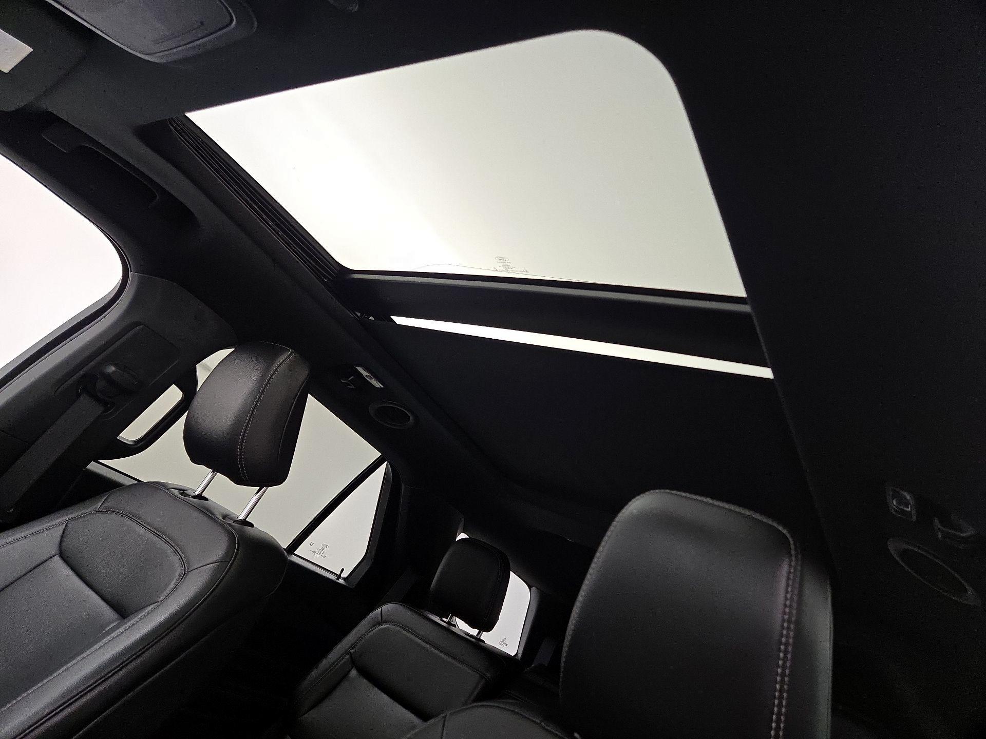 Thumbnail: 2020 Ford Explorer - 20