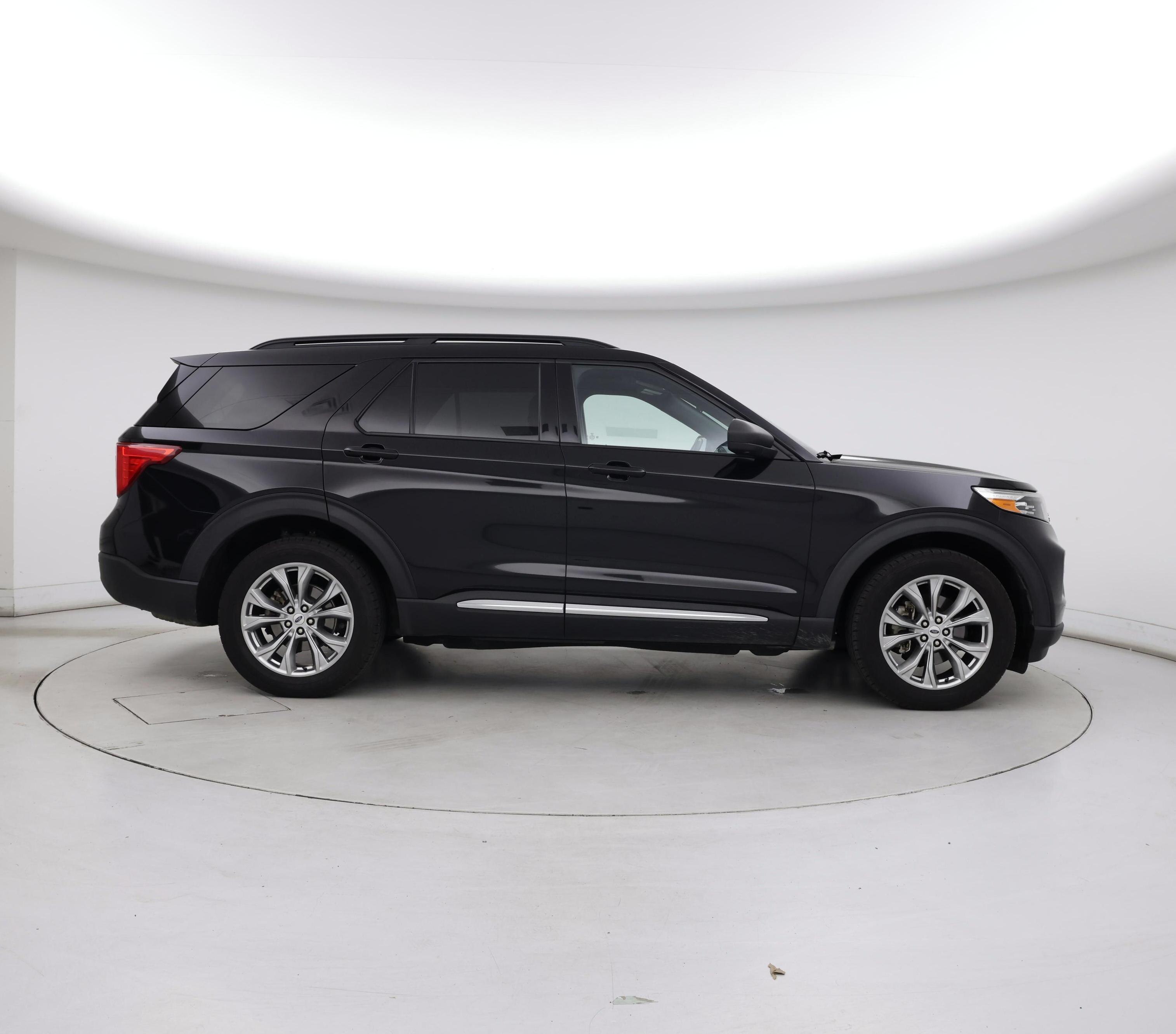 Thumbnail: 2020 Ford Explorer - 7