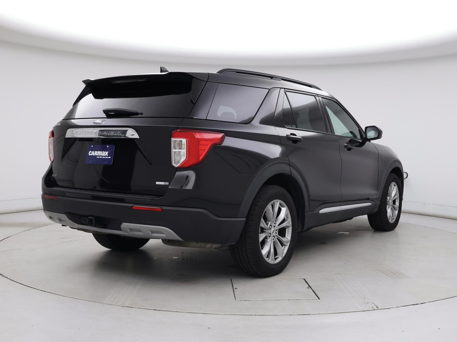 2020 Ford Explorer XLT - Photo 9