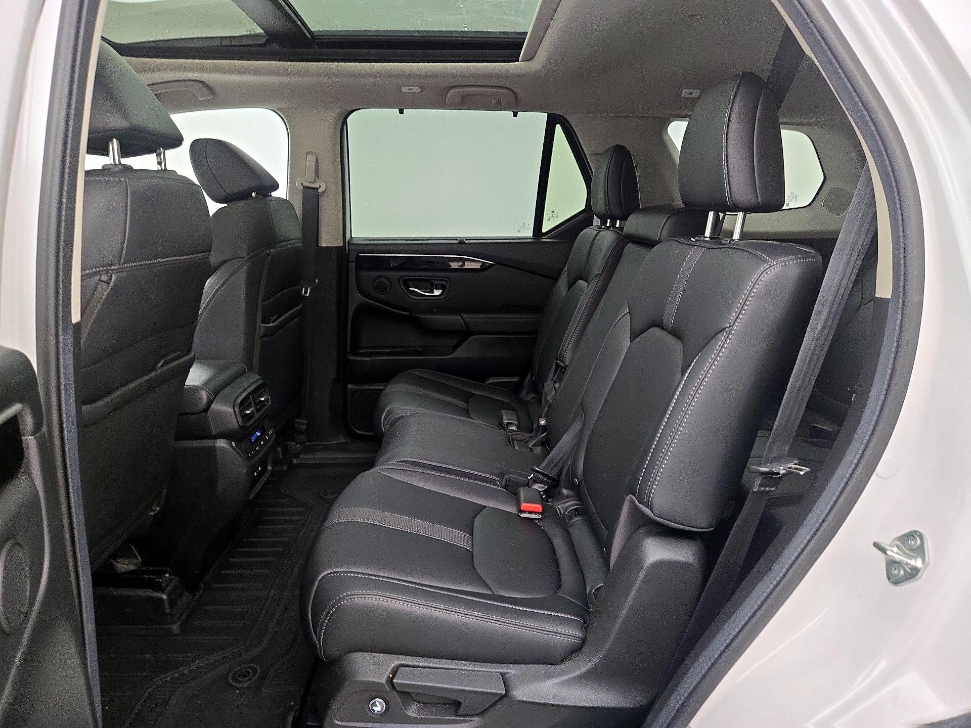 Thumbnail: 2024 Honda Pilot - 20