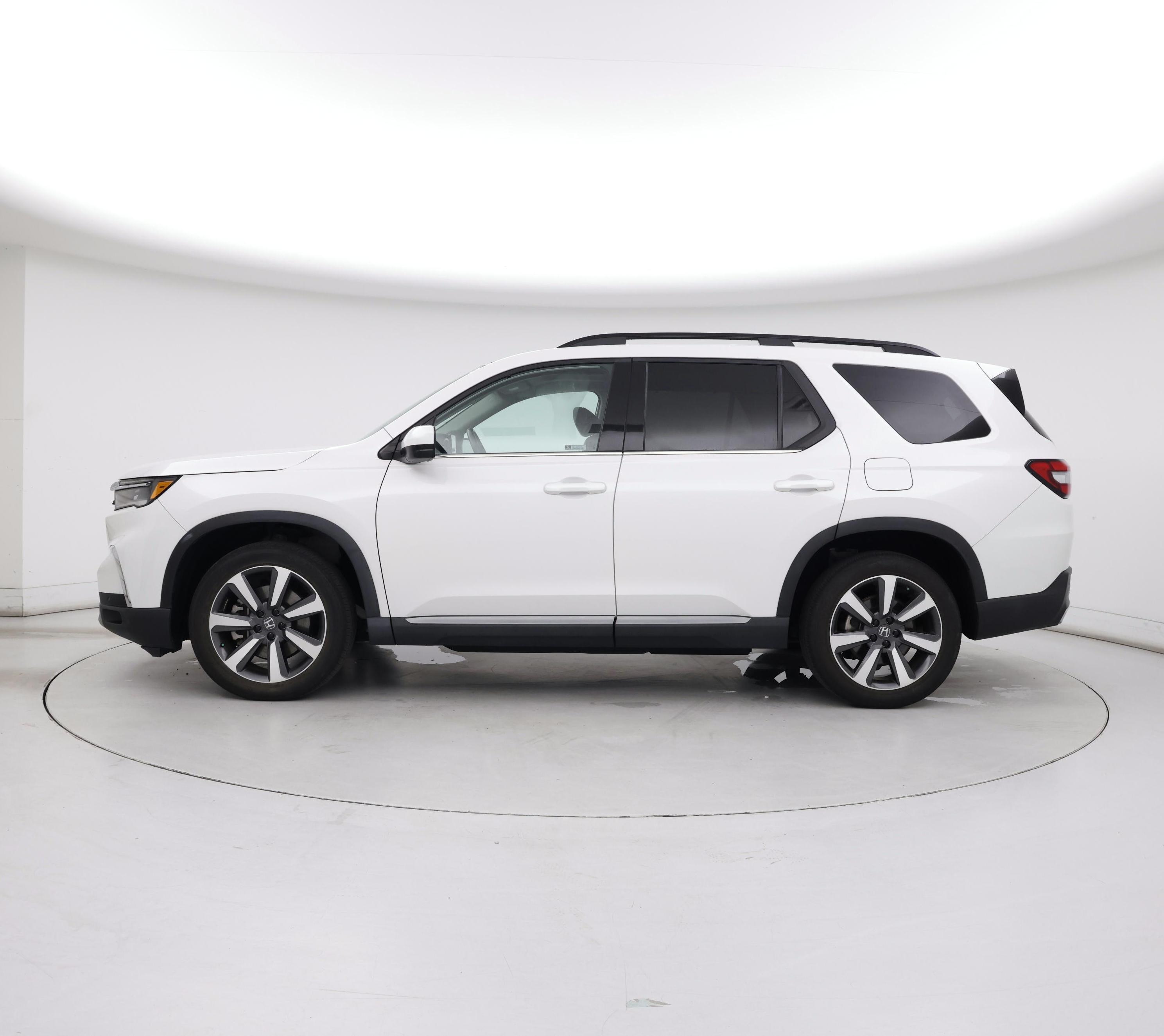 Thumbnail: 2024 Honda Pilot - 3