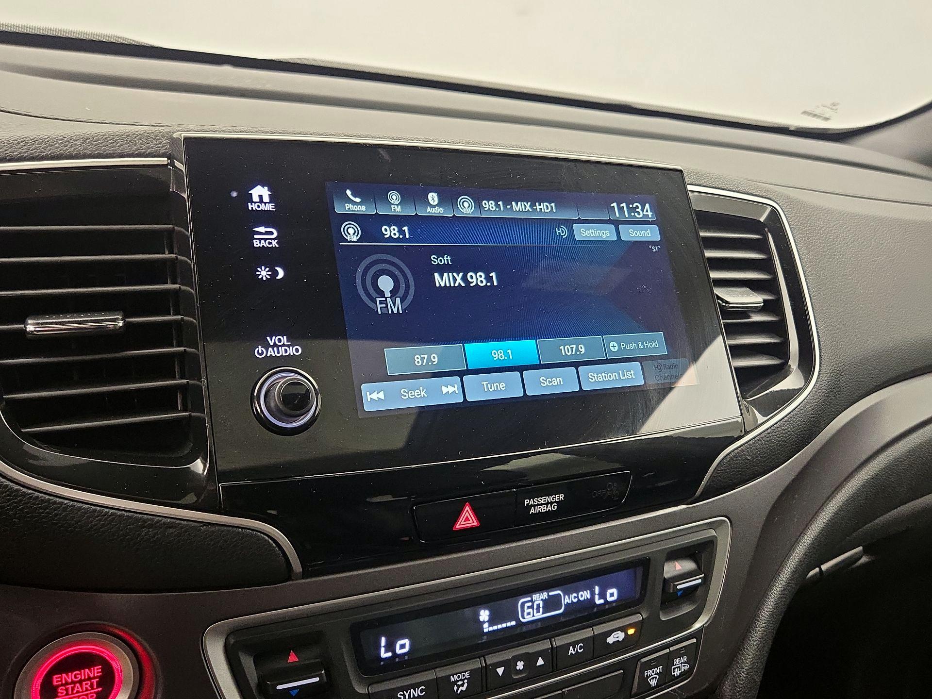 Thumbnail: 2019 Honda Passport - 15